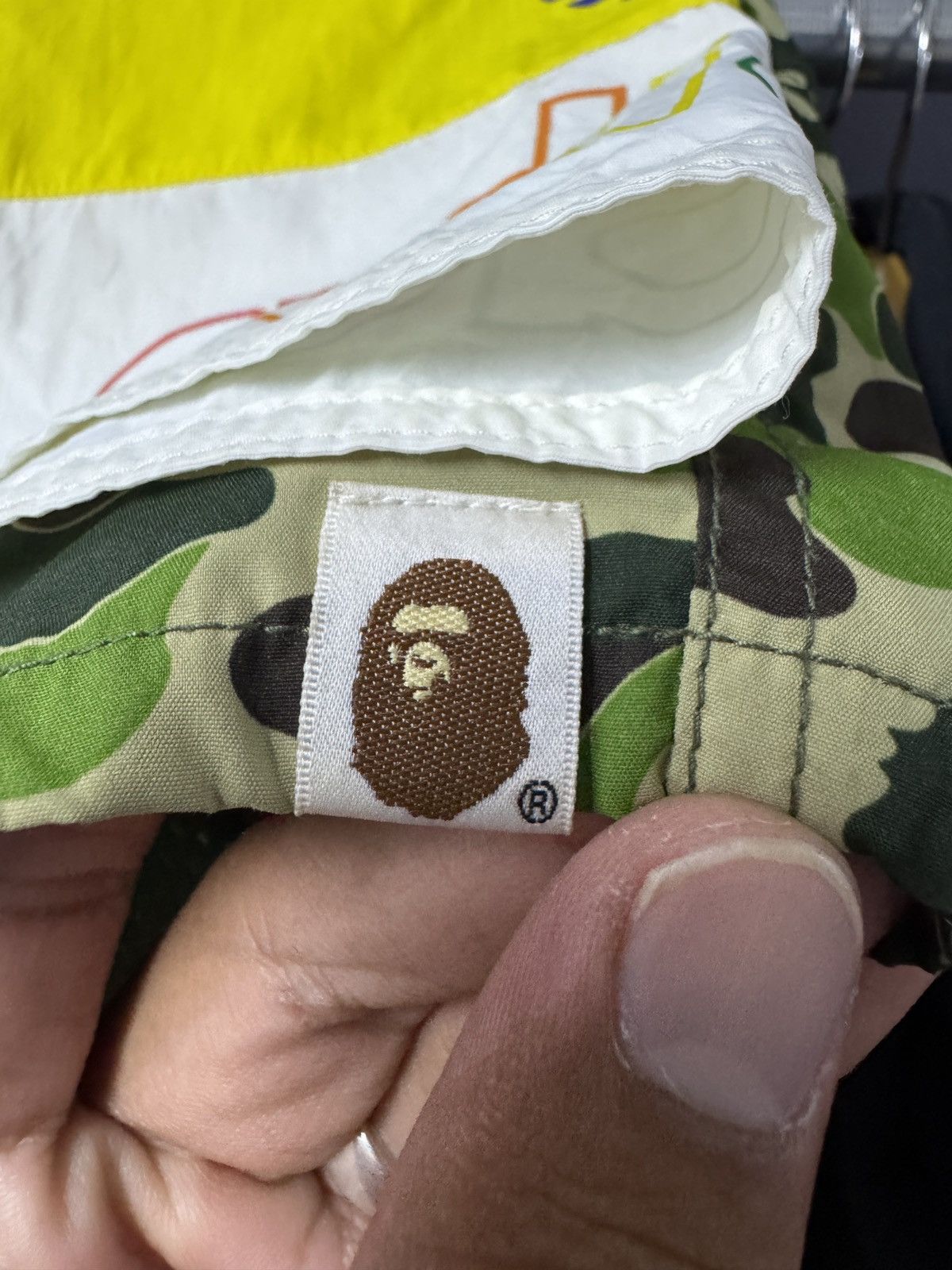 Bape Bape short green camo Size US 31 - 2 Thumbnail