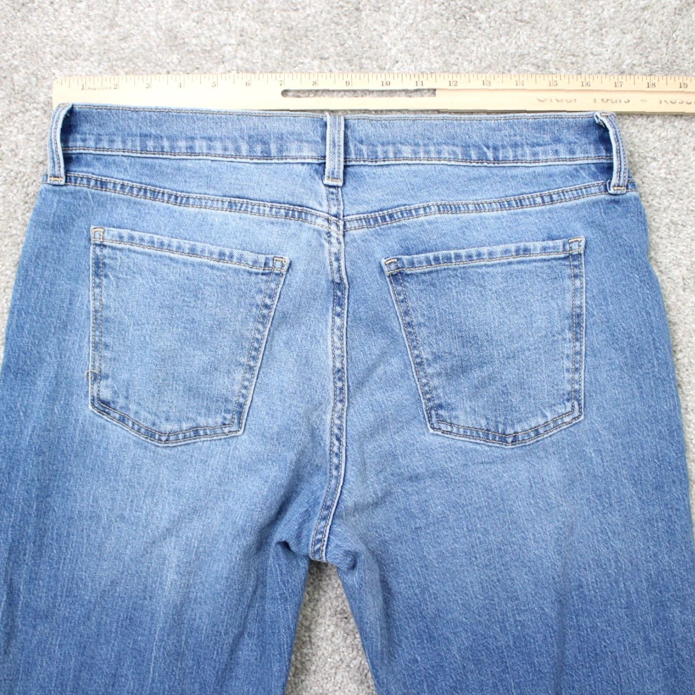 Old Navy Old Navy Jeans Women 10 Blue Mid-Rise WOW Boyfriend Denim (34x30) Size 10 Regular Stretch Jeans Womens Old Navy Boyfriend Blue Denim 5-Pocket Size 32" / US 10 / IT 46 - 6 Thumbnail
