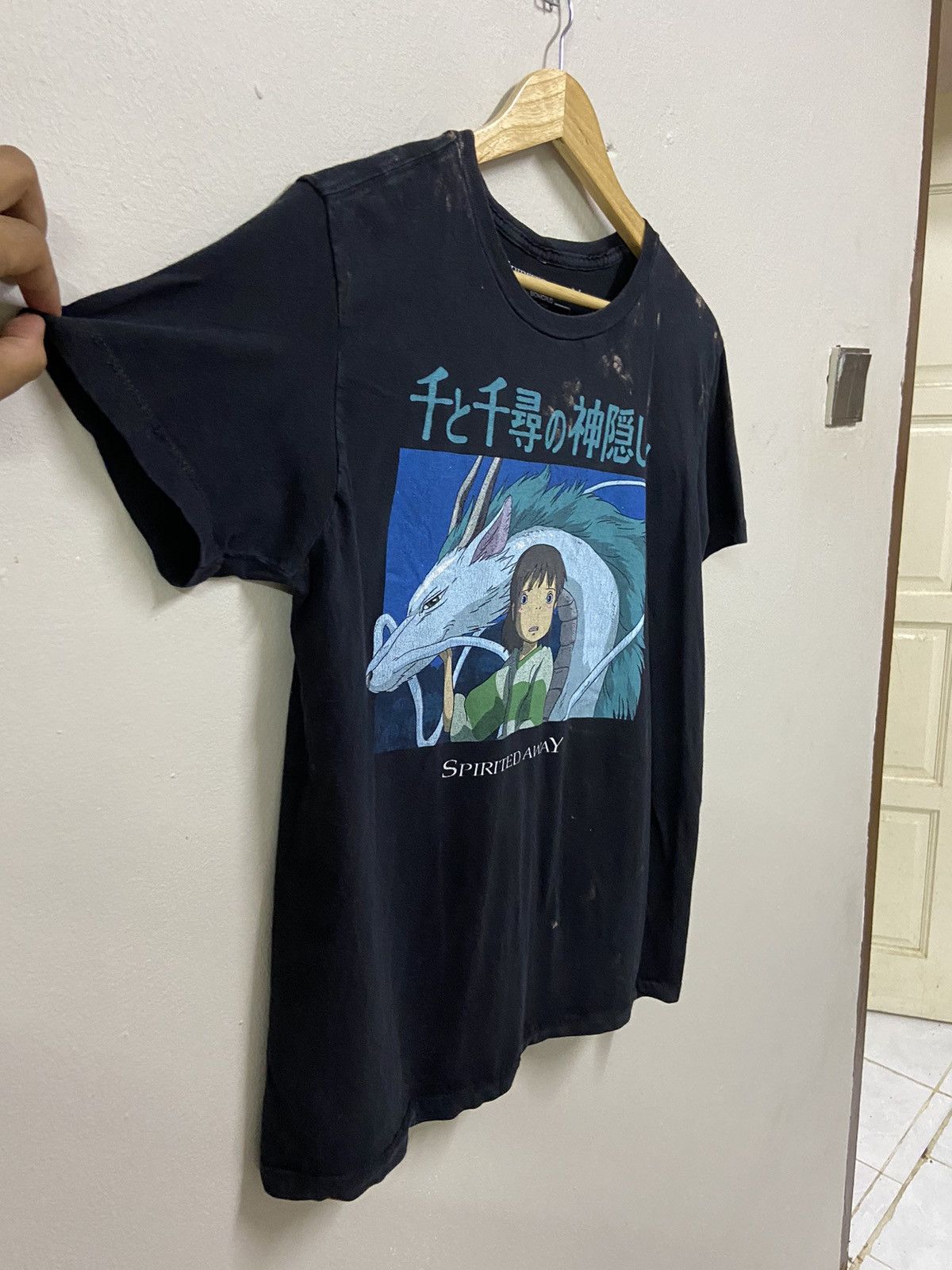 Anime × Vintage Distress colour Spirited Away Tee Size US M / EU 48-50 / 2 - 6 Thumbnail