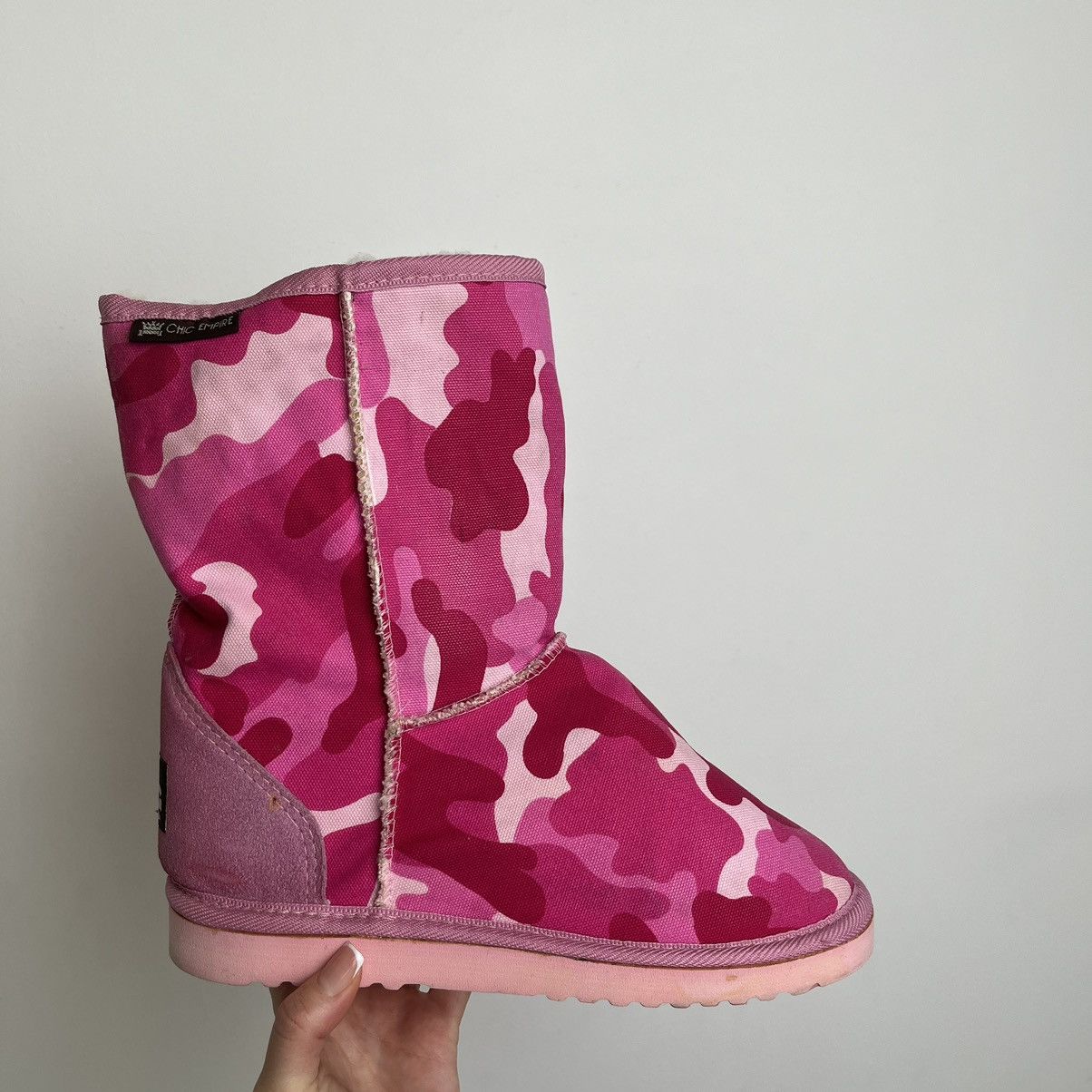 Ugg Ugg Chik Empire Pink Camo boots Size US 7 / IT 37 - 4 Thumbnail