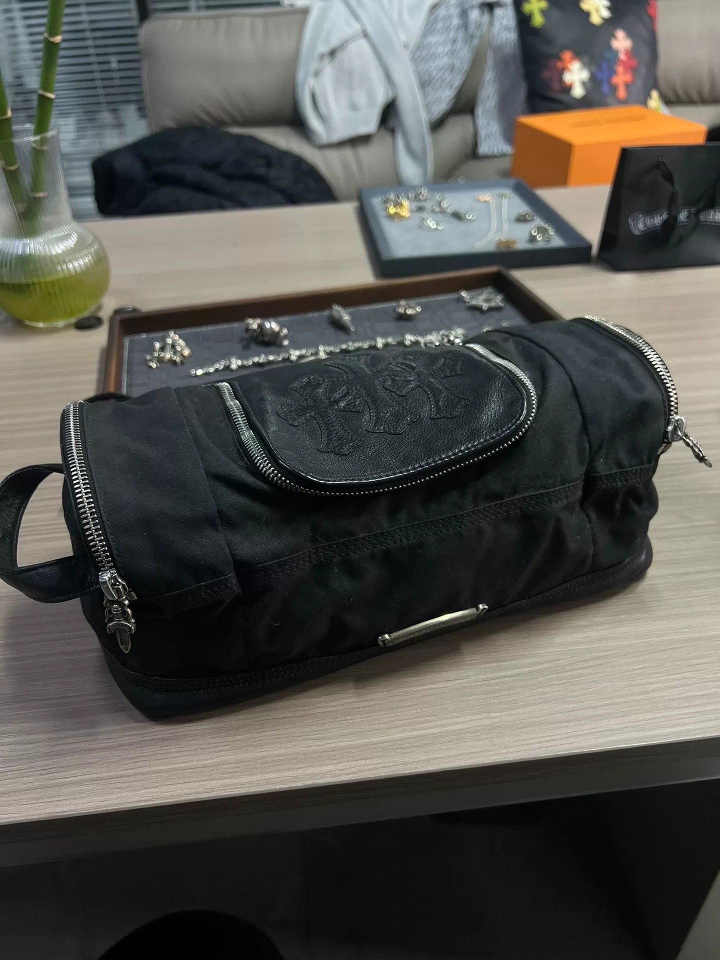 Chrome Hearts Chrome Hearts Black Leather Wash Bag Size ONE SIZE - 1 Thumbnail