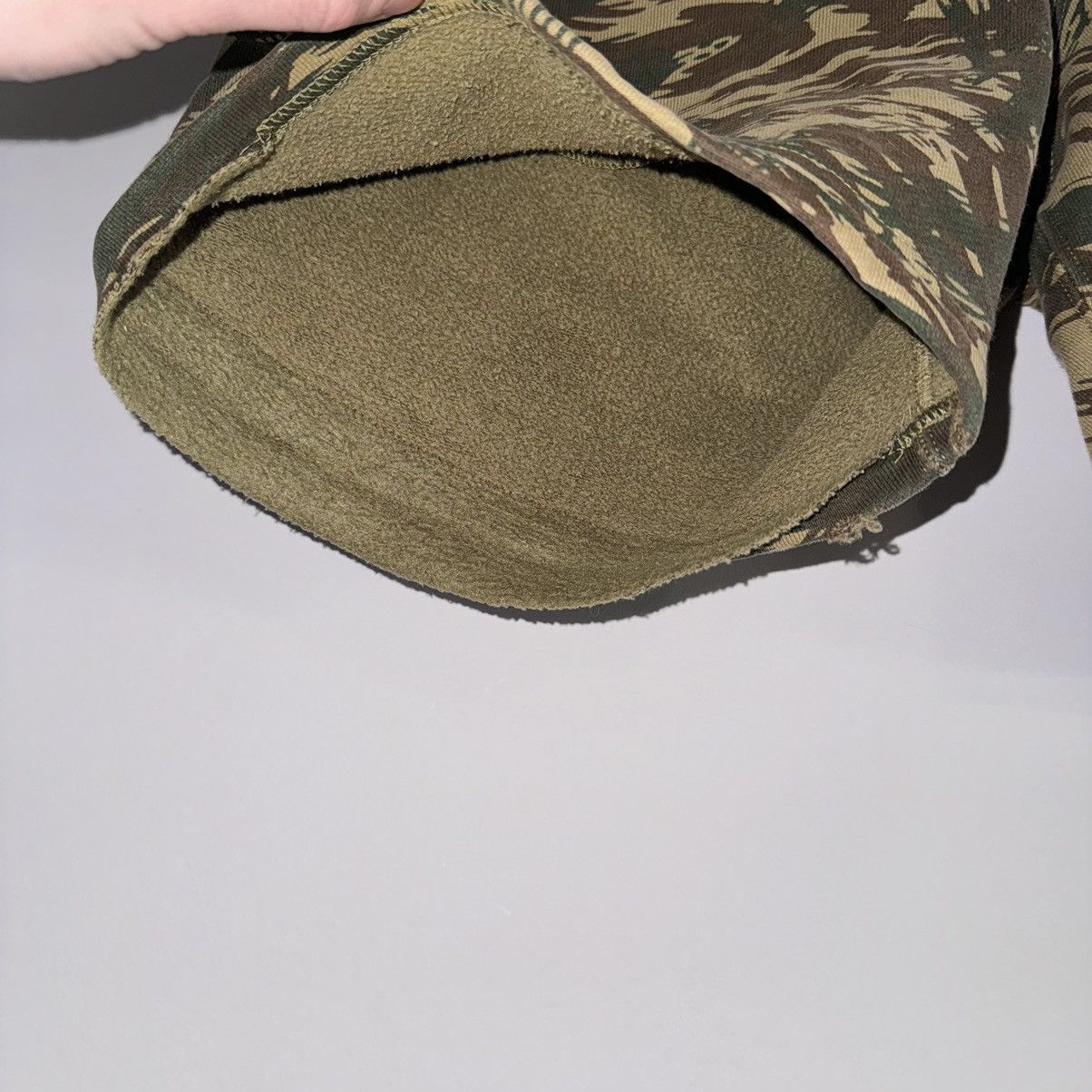 Bape Lizard Camo Sweat Shorts Size US 30 / EU 46 - 11 Thumbnail