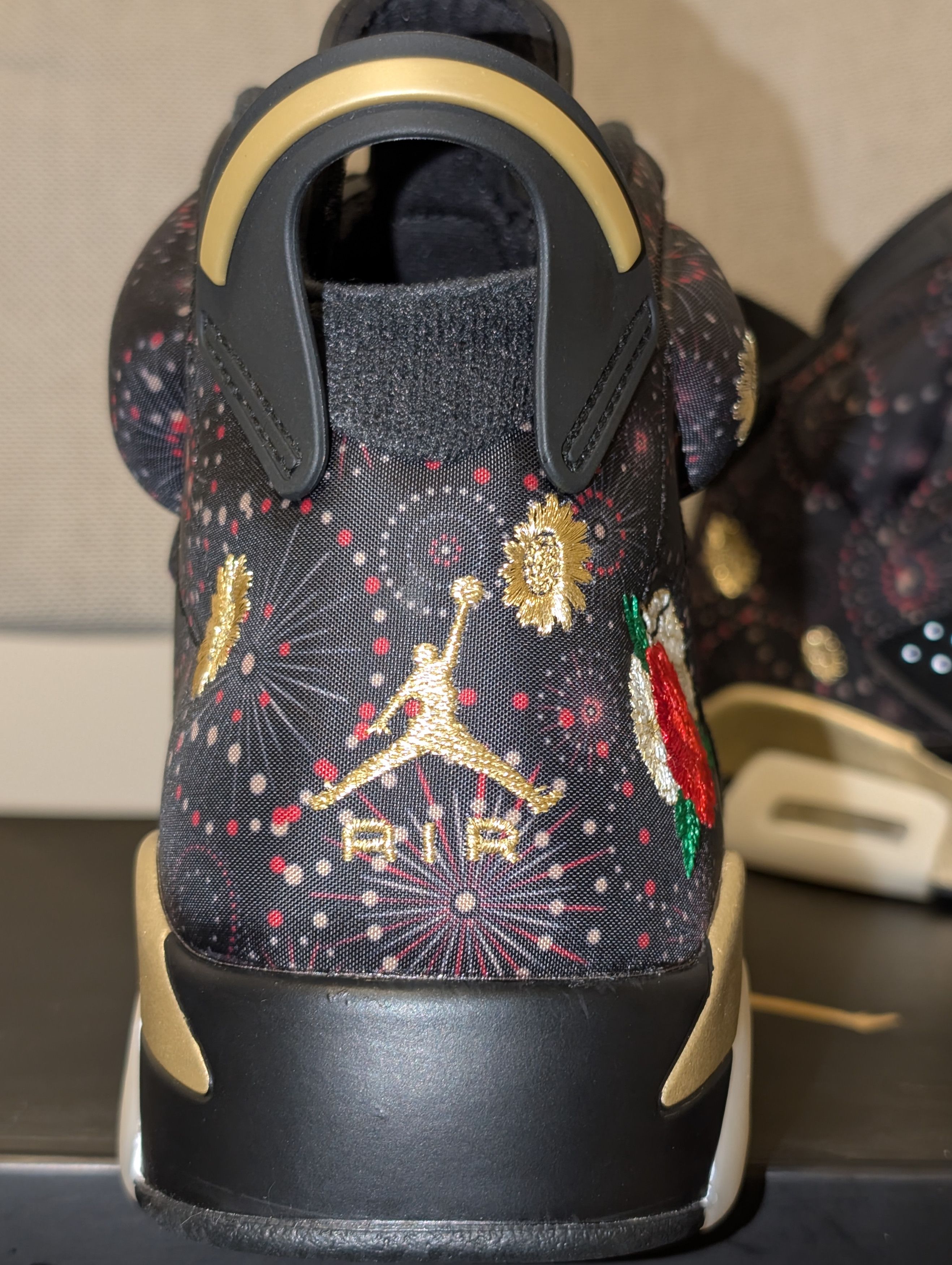 Jordan Brand AIR JORDAN 6 CNY EDITION SIZE 9 US Size US 9 / EU 42 - 4 Thumbnail