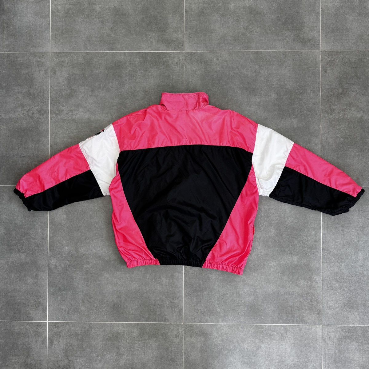 Nike Vintage Nike International Nylon Men Track Jacket Size XL Size US XL / EU 56 / 4 - 13 Thumbnail