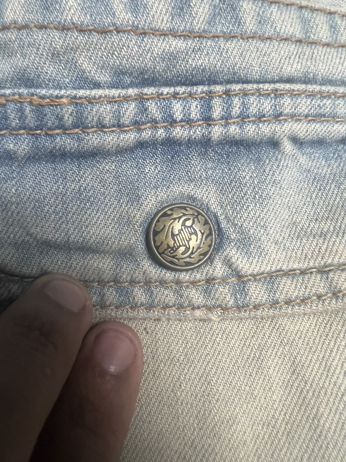 TROVE Archive TROVE Japanese Brand Distressed Light Wash Denim(45) Size US 34 / EU 50 - 16 Thumbnail