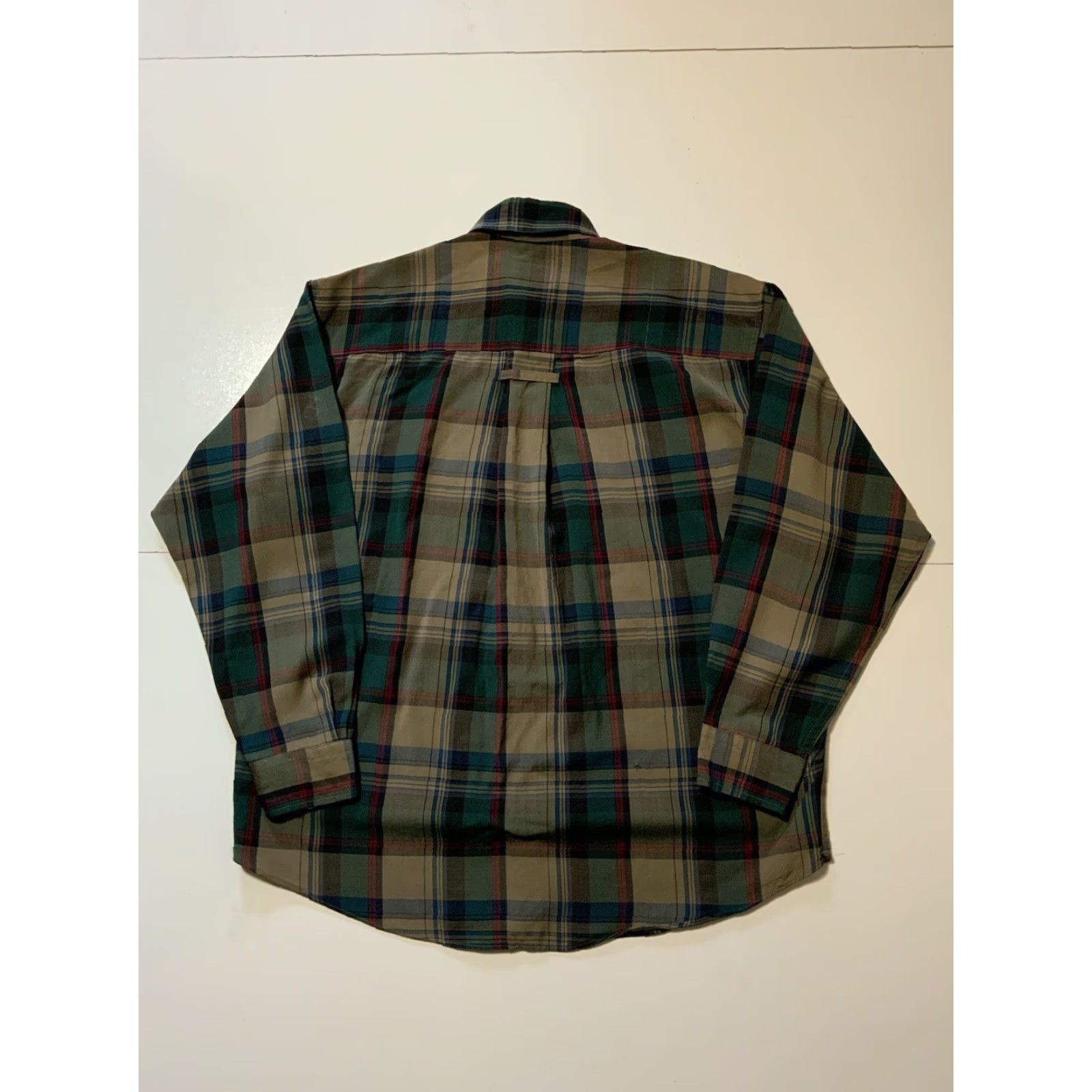 Pendleton Sir Pendleton Worsted Pure Virgin Wool Check Plaid L/S Button Front Shirt Sz. M Mens Wool Shirt Multicolor Plaid 50 Inch Chest 29 Inch Length Size US M / EU 48-50 / 2 - 2 Thumbnail