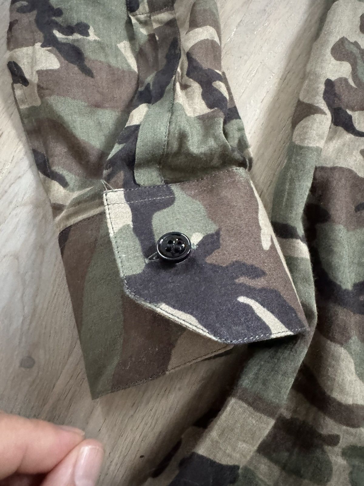 Saint Laurent Paris SAINT LAURENT shirt SEE PHOTOS FOR REAL TAPE MEASUREMENTS Size US S / EU 44-46 / 1 - 9 Thumbnail