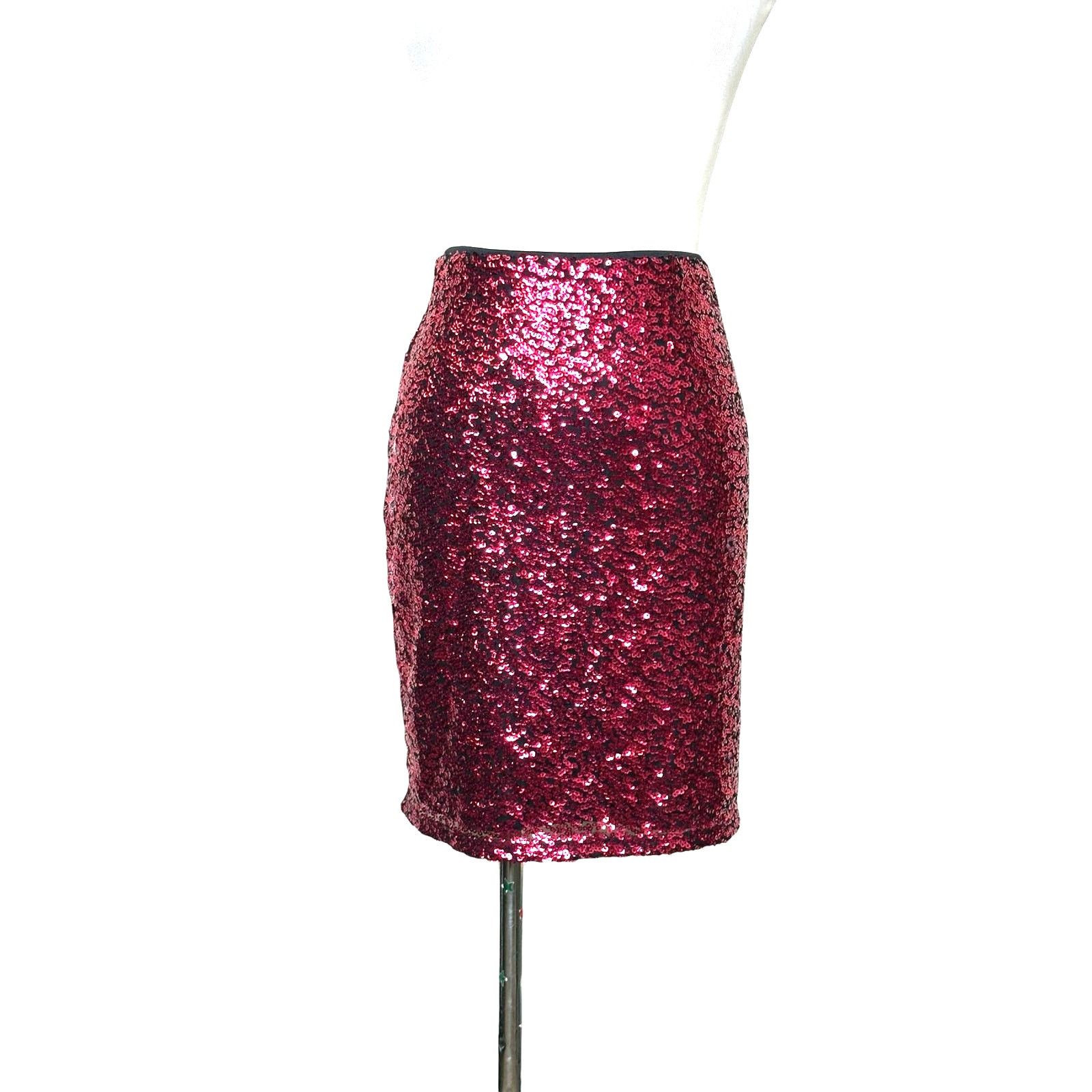 H&M H&M Divided fuchsia sequin pull on mini skirt size Small Size 27" / US 4 / IT 40 - 1 Thumbnail