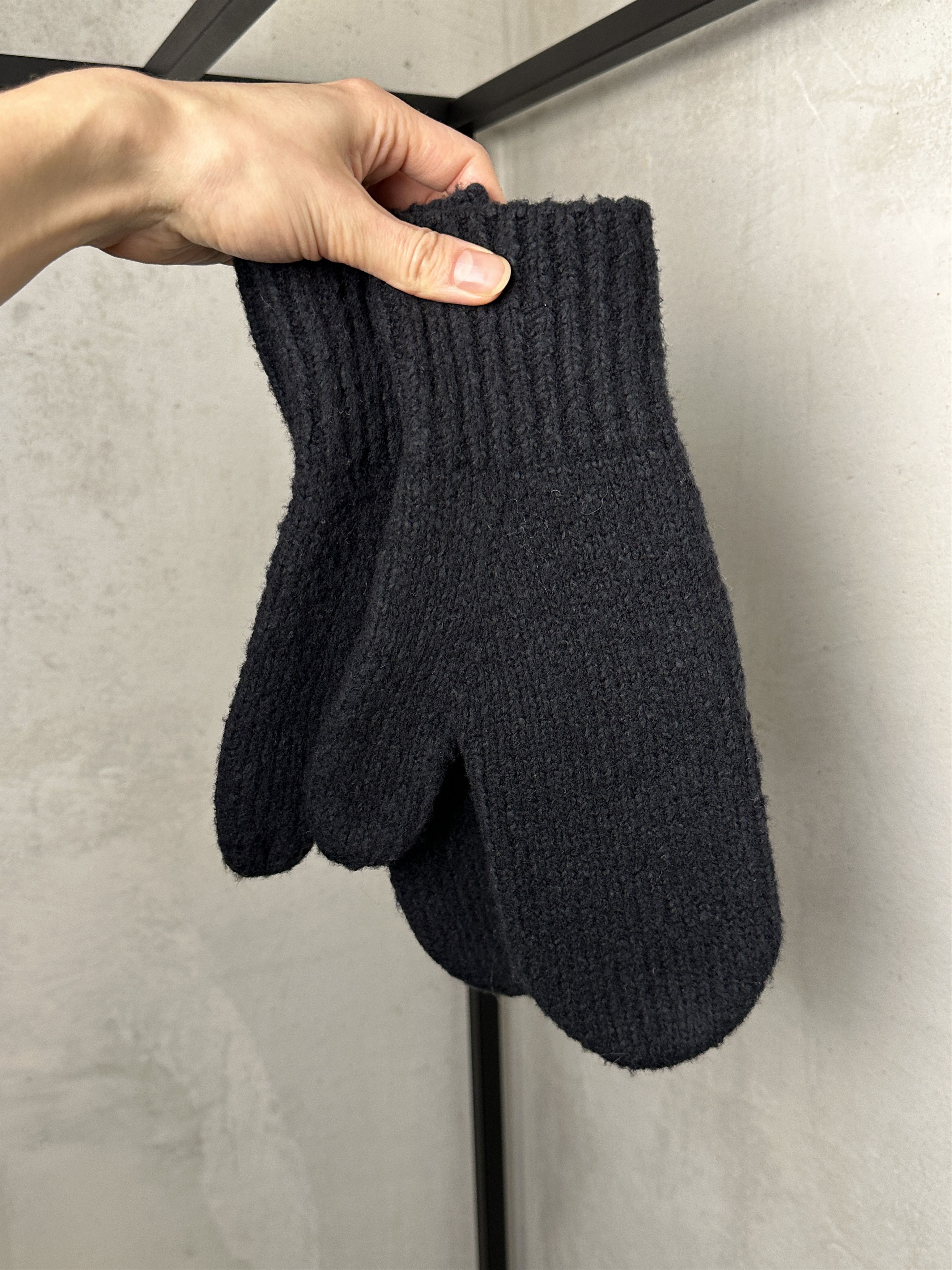 Acne Studios Acne Studios Wool Black Gloves Size ONE SIZE - 1 Thumbnail