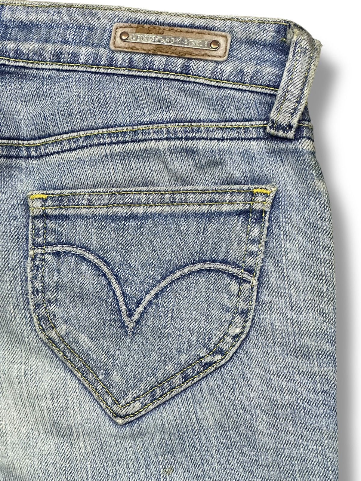 Levi's Vintage Levi’s Lady Style Japan Denim Bootcut Distressed Size US 28 / EU 44 - 8 Thumbnail