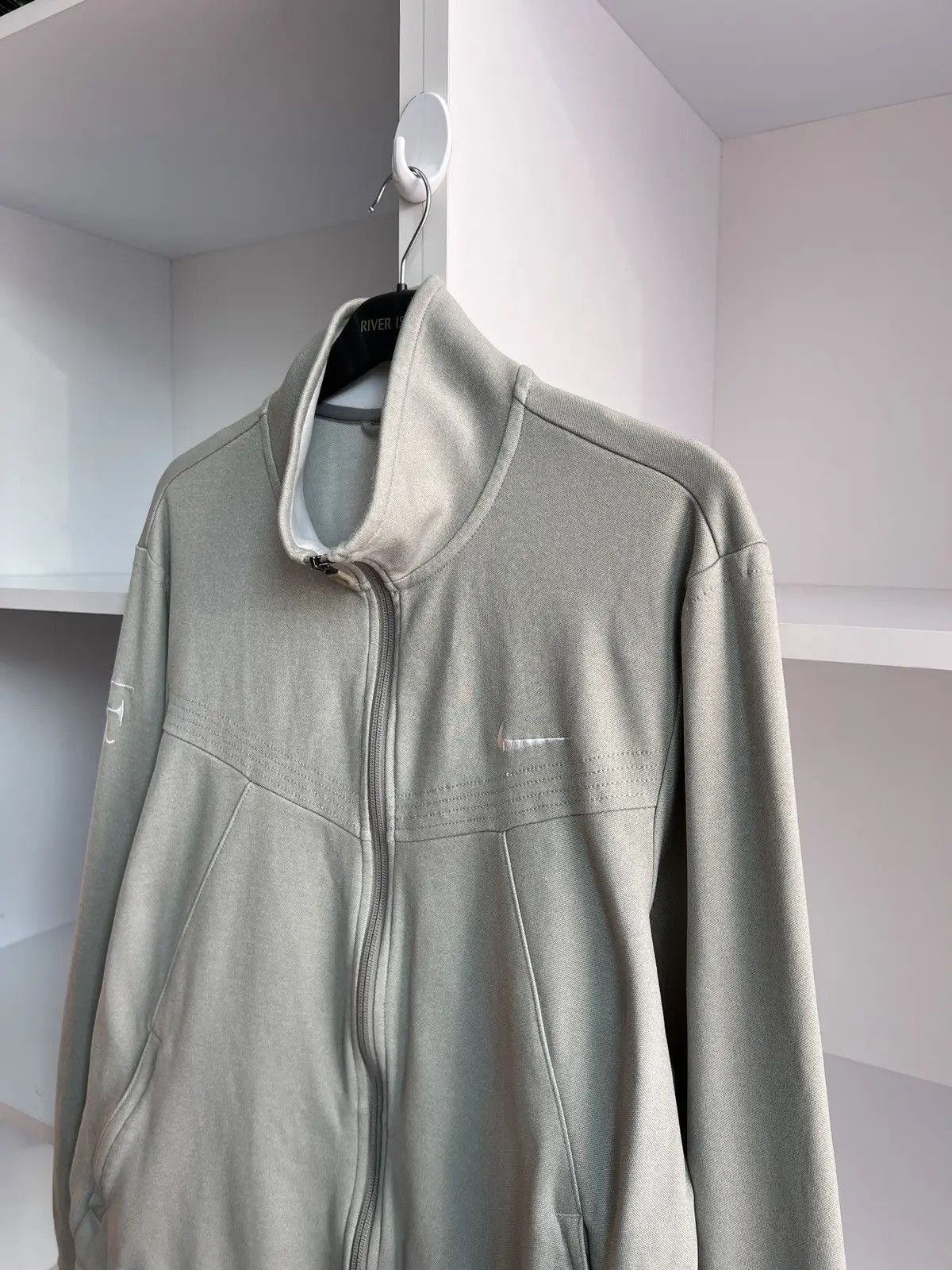 Nike × Vintage Vintage RF ROGER FEDERER GRAY NIKE TENNIS RARE JACKET Size US L / EU 52-54 / 3 - 7 Thumbnail