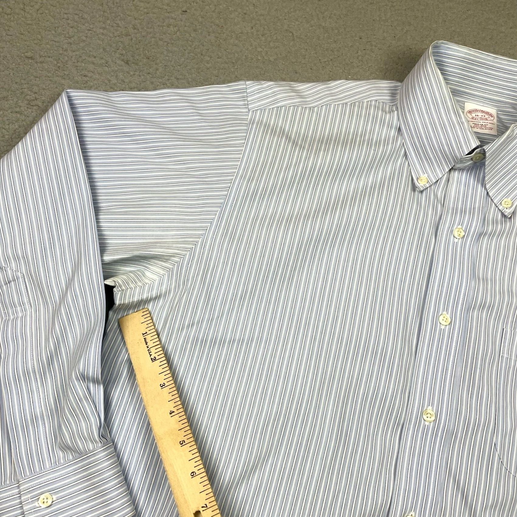 Brooks Brothers VINTAGE Brooks Brothers Shirt Mens 16-33 Blue Traditional Fit No Iron Button-Down Pocket Crewed by Brooks Brothers 346 Size US L / EU 52-54 / 3 - 7 Thumbnail