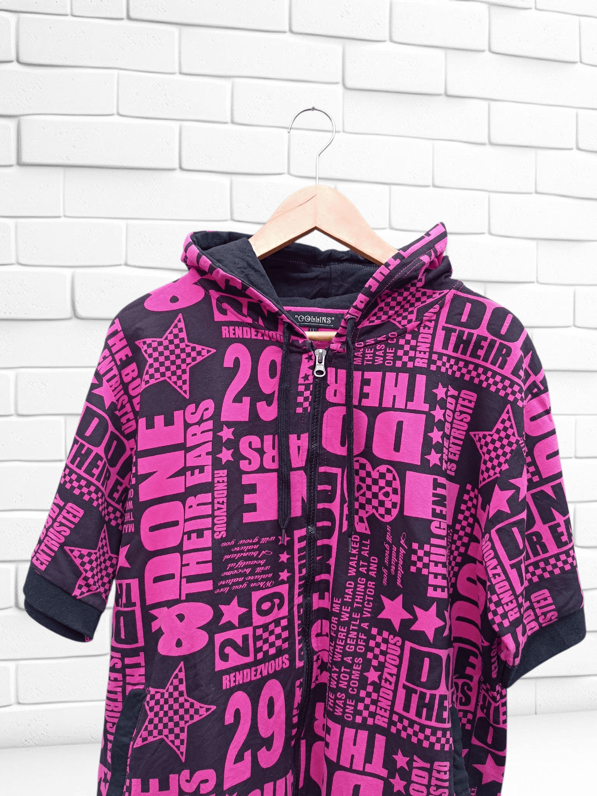 Japanese Brand Vkei Unisex Y2K Hooded Print Black Pink Zip Up Short Sleeve Size US M / EU 48-50 / 2 - 3 Thumbnail