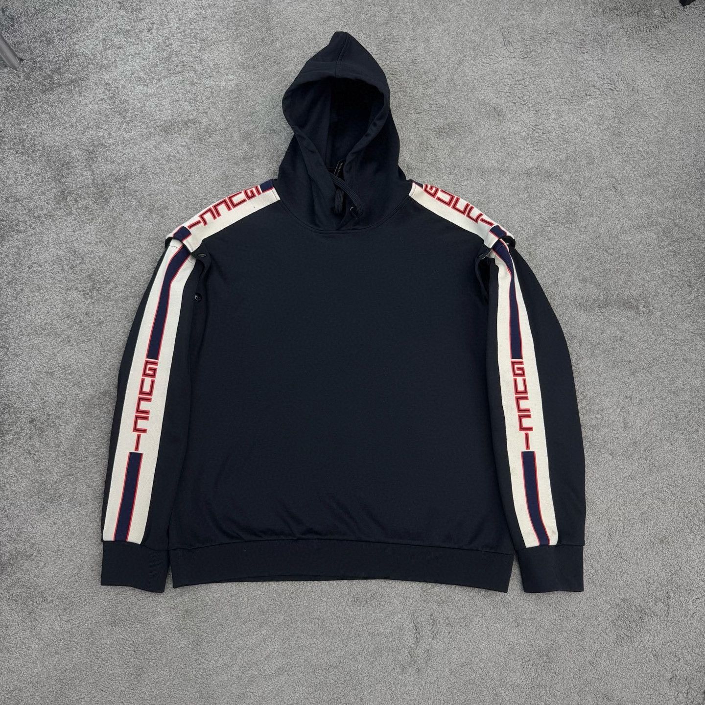Gucci Gucci Detachable Sleeve Hooded Sweatshirt Size US S / EU 44-46 / 1 - 1 Thumbnail