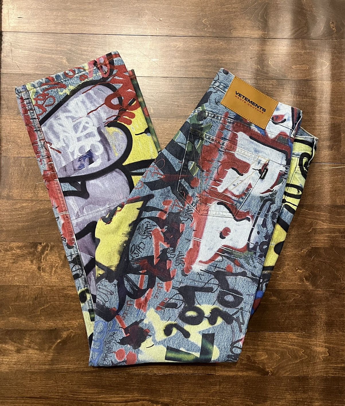 Pre-owned Vetements Vêtements Graffiti Denim In Multicolor