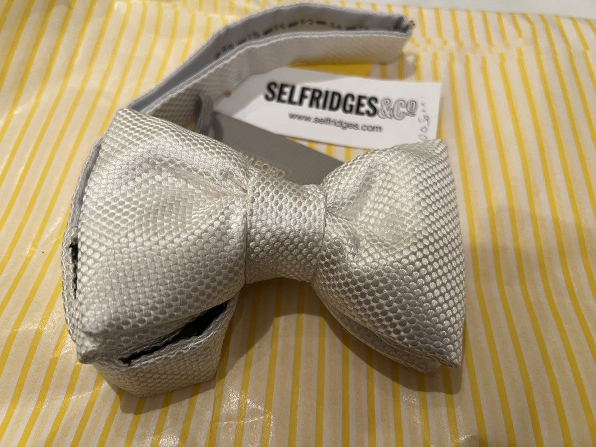 Tom Ford Tom Ford Polka Dot Bow Tie Men's Silk Made In Italy White Size ONE SIZE - 4 Thumbnail