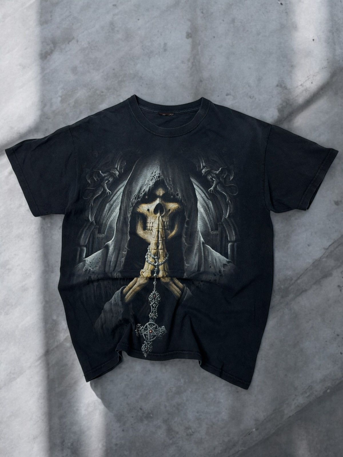 Vintage Vintage rare y2k avant garde skull death print tee swag sk8 Size US M / EU 48-50 / 2 - 1 Thumbnail