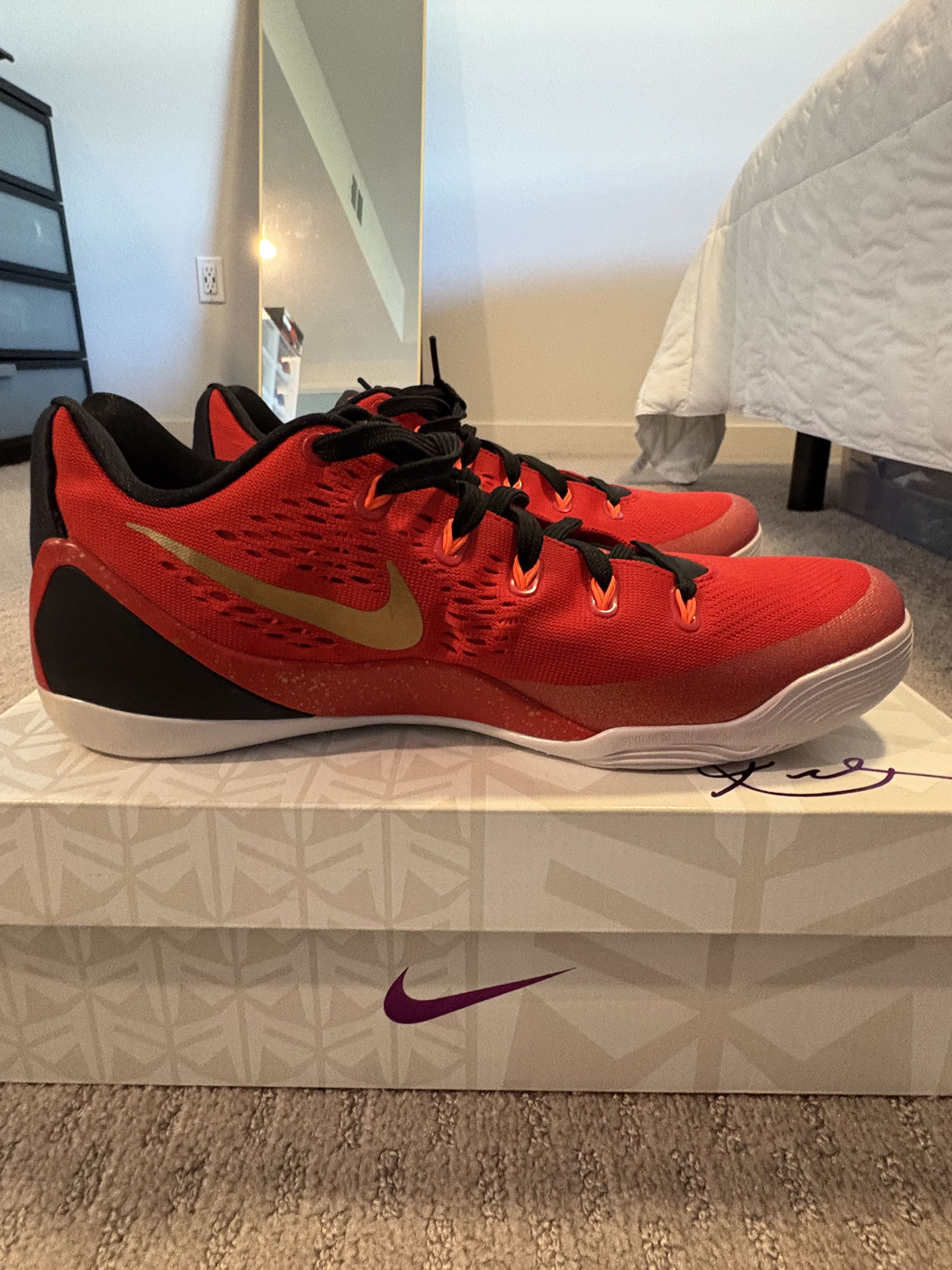 Nike Nike Kobe 9 EM Low China Size US 10.5 / EU 43-44 - 4 Thumbnail