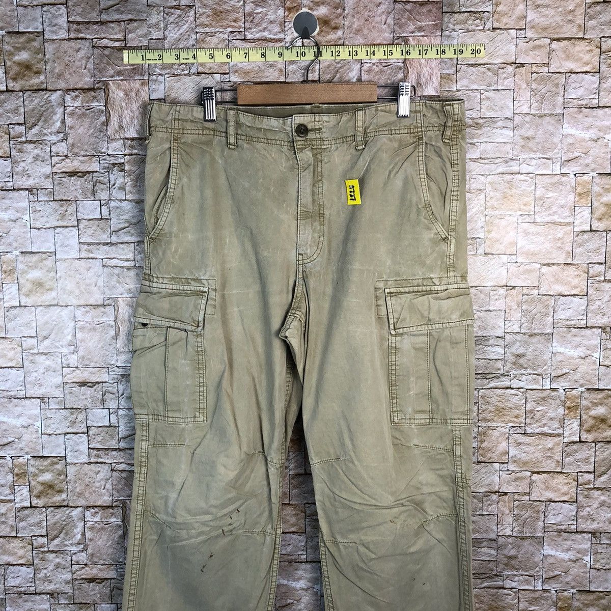 Uniqlo Uniqlo japan tactical utility Cargo Multipocket Pants #A727 Size US 33 - 2 Thumbnail