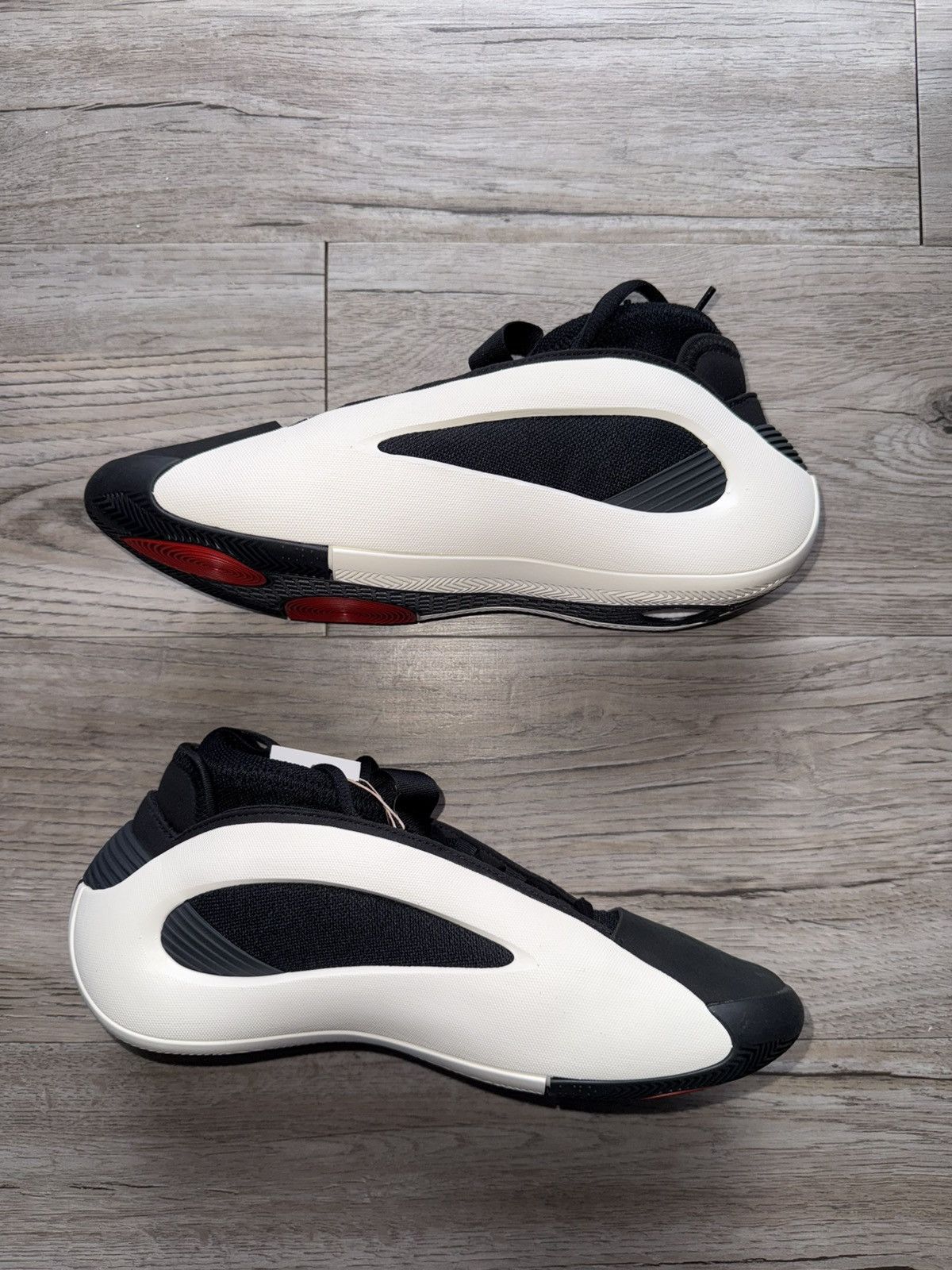 Adidas Harden Volume 8 Size US 6.5 / EU 39-40 - 2 Thumbnail