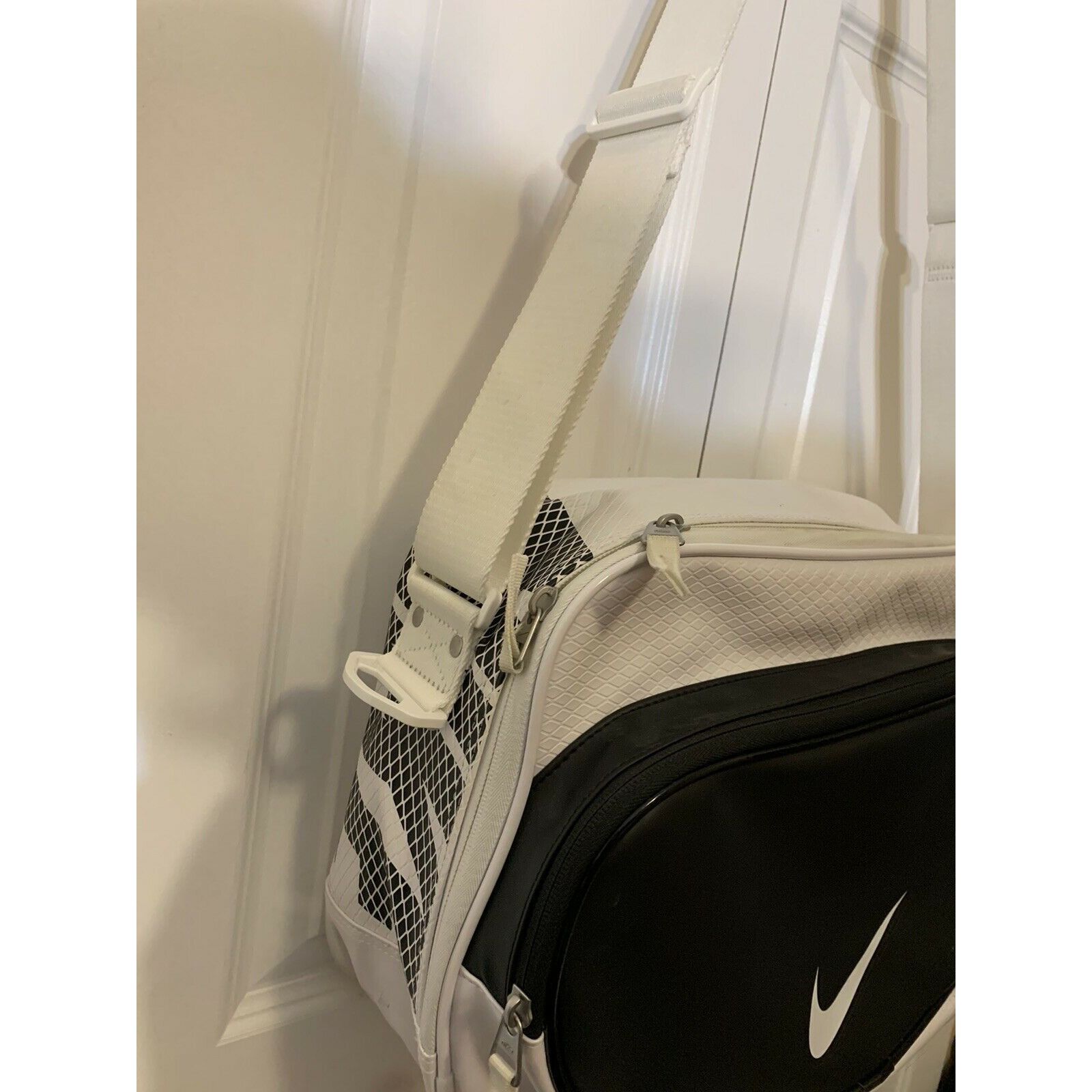 Nike Nike Duffle Bag Max Air Training Gym Sports White Black Over Size ONE SIZE - 6 Thumbnail