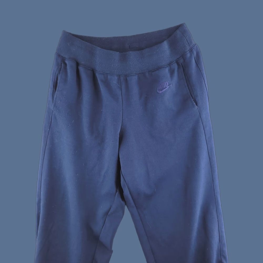 Nike VINTAGE Nike Sweatpants Mens Large Blue Navy Relaxed Retro Size US 33 - 1 Thumbnail