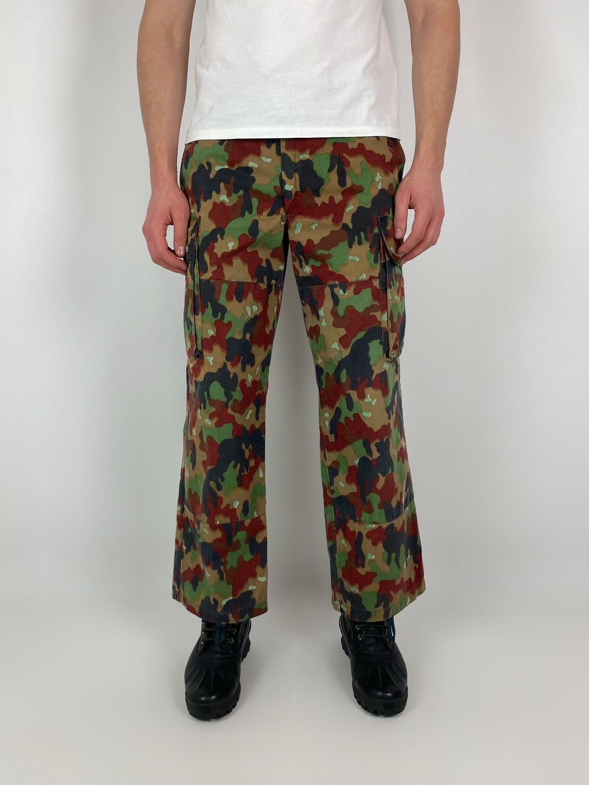 Vintage 1980’s Vintage Swiss Army Alpenflage Pizza Camo Cargo Pants Size US 32 / EU 48 - 1 Thumbnail