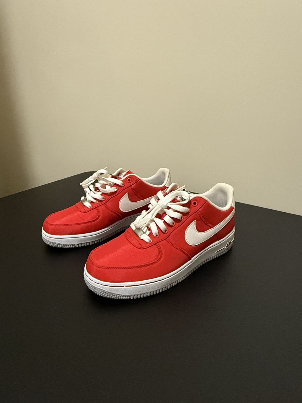 Nike University Red/White/Grey Size US 8 / EU 41 - 10 Thumbnail