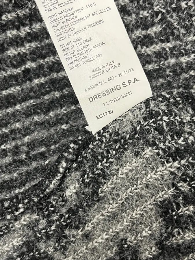 Roberto Cavalli 2000s Roberto Cavalli Snow Leopard Fur Wool & Mohair Collar Cardigan Jacket Size US M / EU 48-50 / 2 - 10 Thumbnail