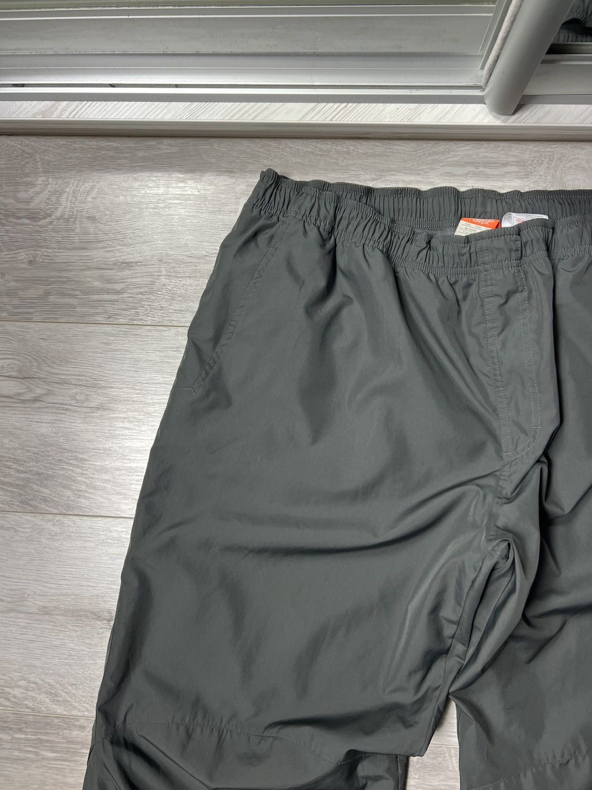 Nike Vintage Nike Air Big Logo Nylon Track Pants (Sweatpants) Size US 40 / EU 56 - 9 Thumbnail