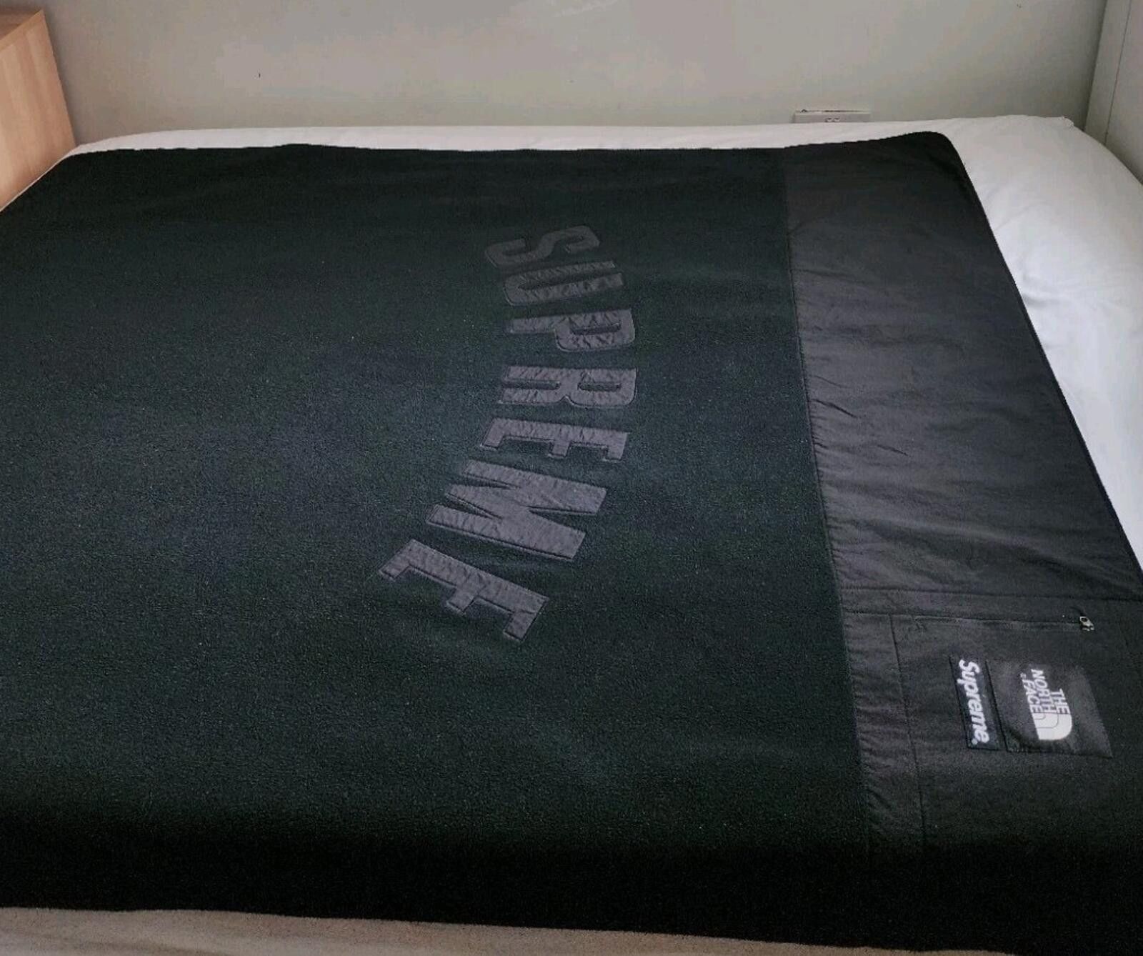 Supreme SS19 Supreme The North Face Arc Logo Denali Fleece Blanket