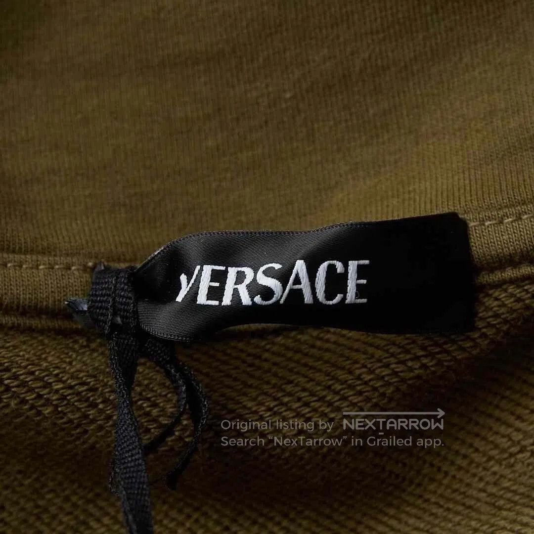Versace Versace Logo Embroidery Hoodie. Size US M / EU 48-50 / 2 - 7 Thumbnail