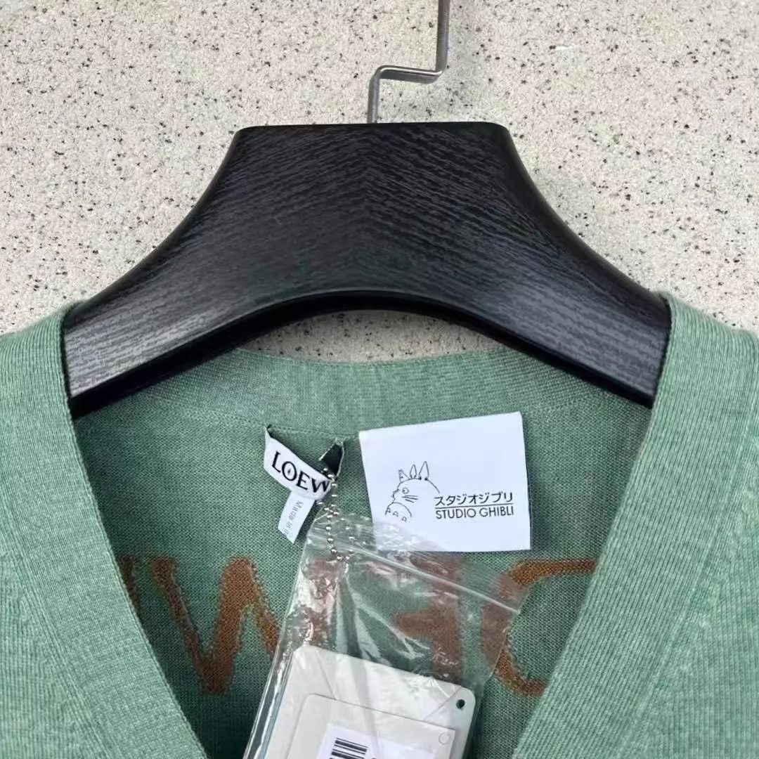 Loewe Loewe Howl's Moving Castle Dog Back Logo Cardigan S Size S / US 4 / IT 40 - 2 Thumbnail