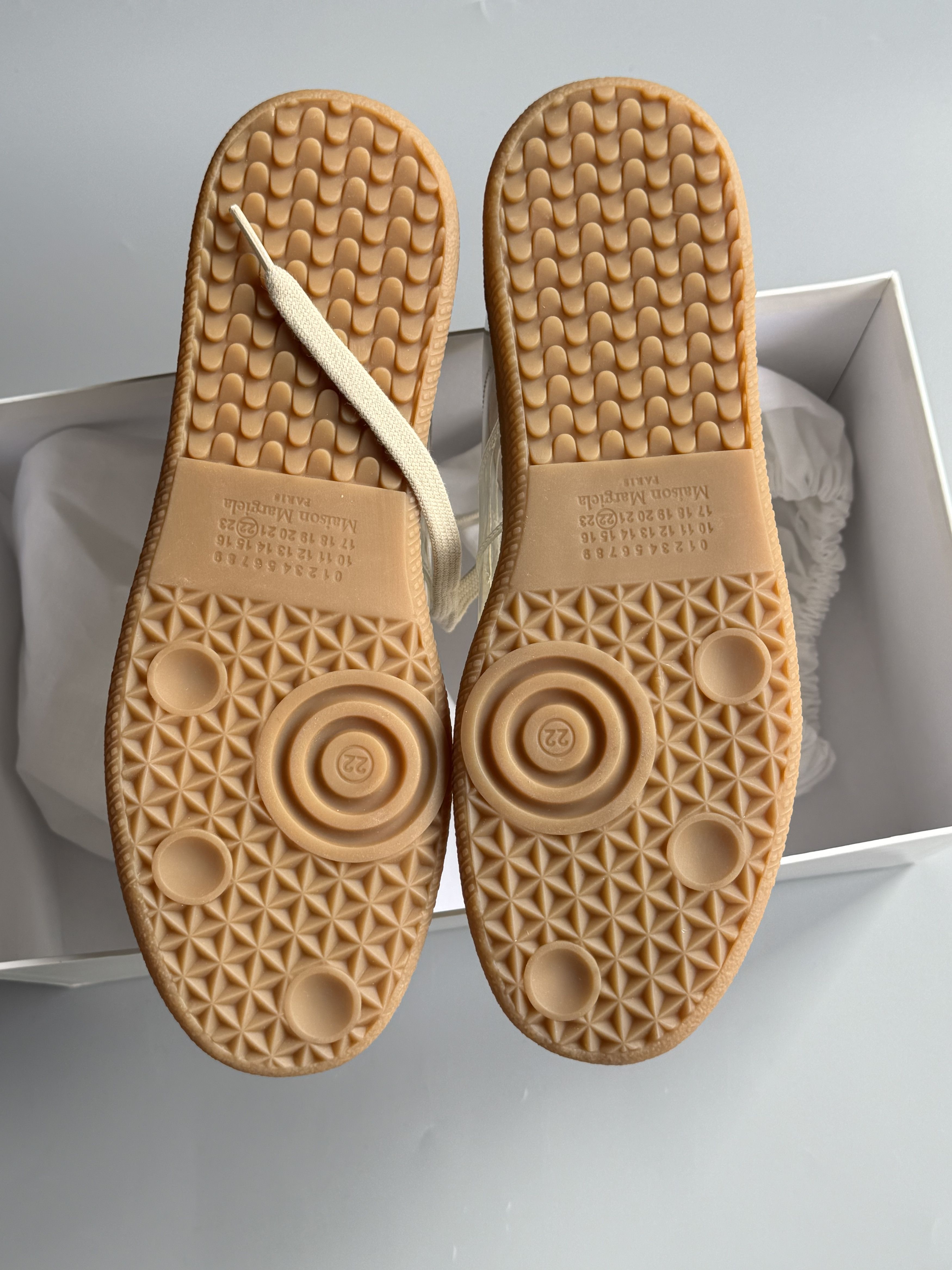 Maison Margiela Maison Margiela Replica Size US 7 / EU 40 - 12 Thumbnail