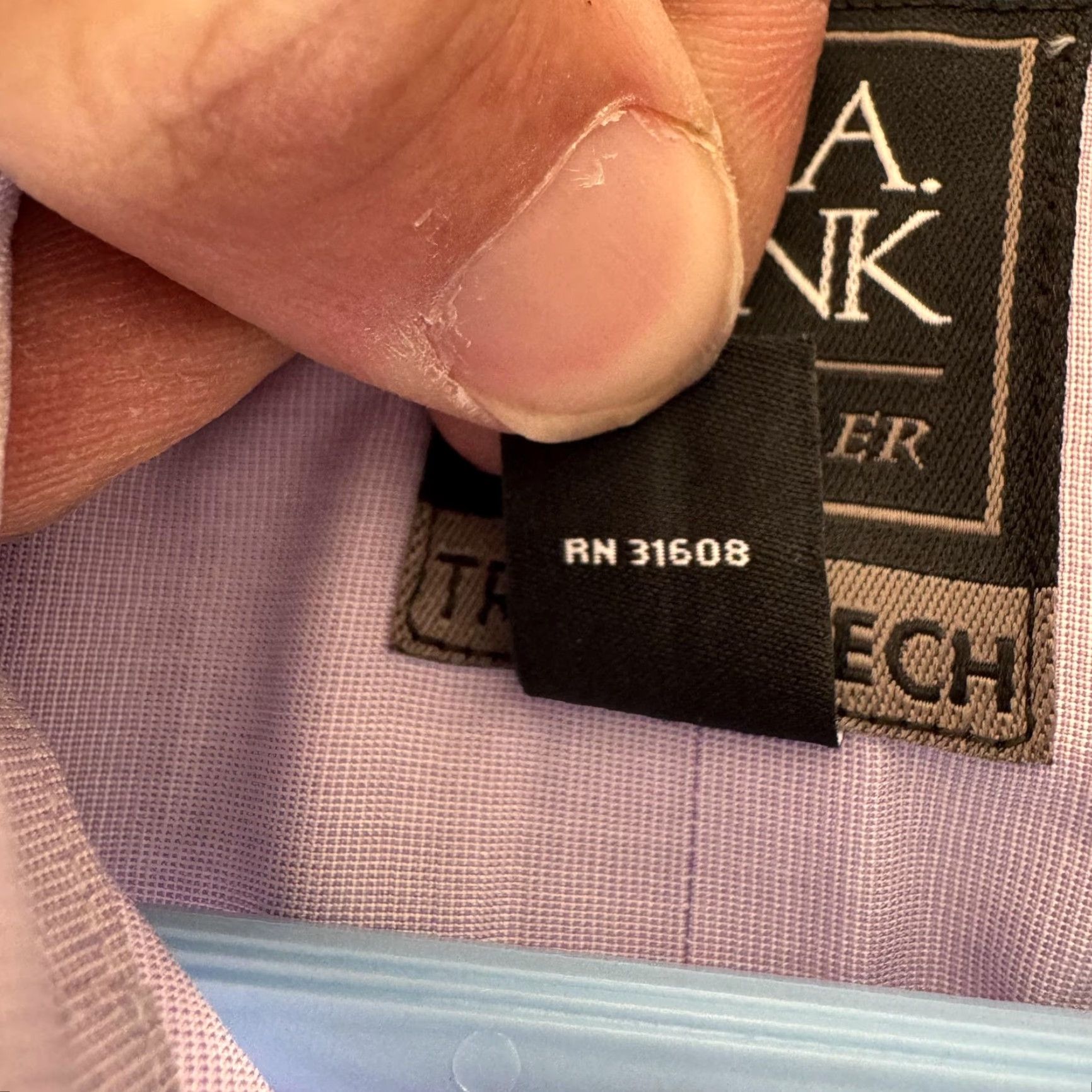 Jos. A. Bank VINTAGE Jos. A. Bank Traveler TravelTech Dress Shirt Mens 16.5-35 Lavender Slim Stretch Shirt Mens 16.5 Slim Long Sleeve Purple TravelTech Size 46R - 6 Thumbnail