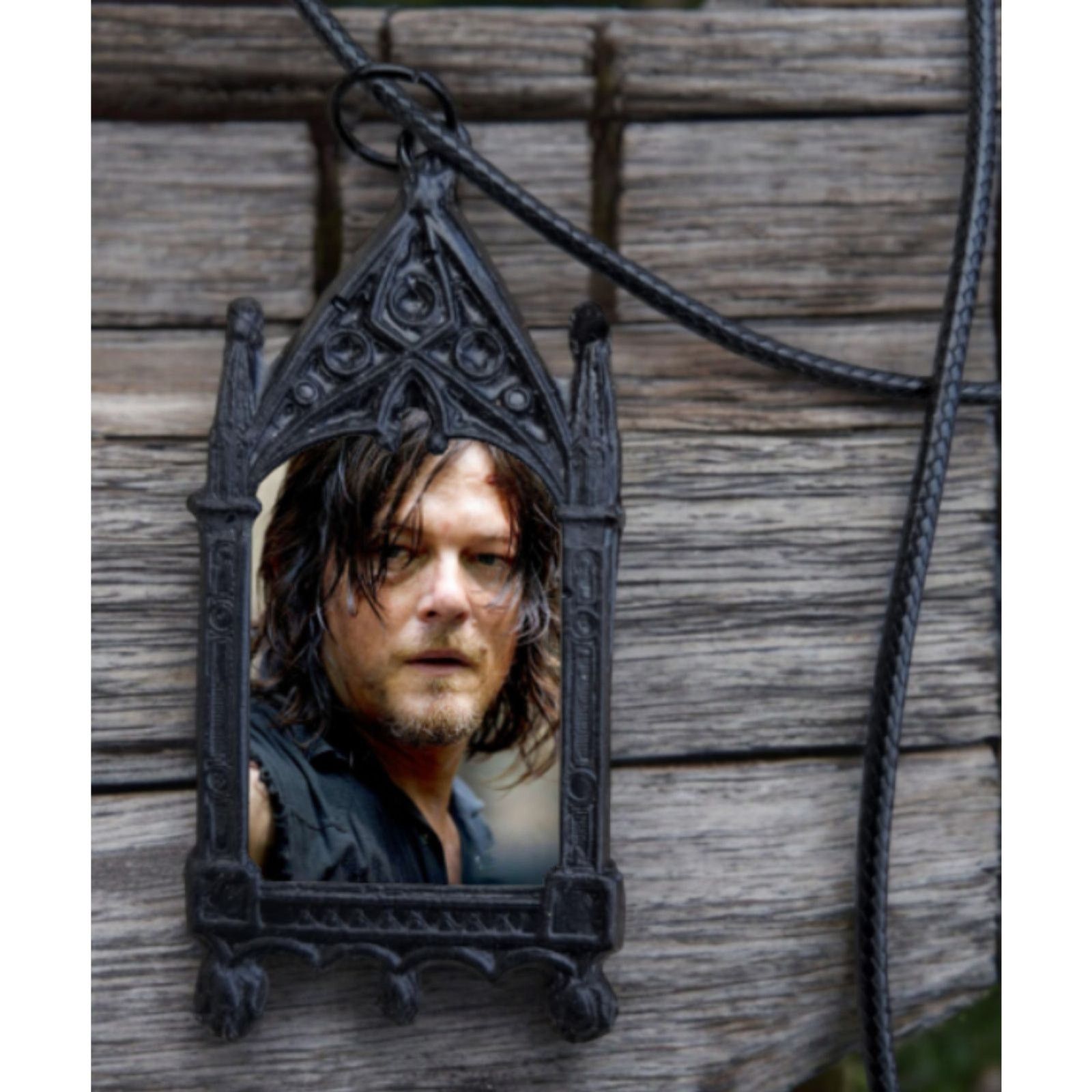 Other Daryl Dixon Pendant The Walking Dead Necklace Zombie Size ONE SIZE - 1 Thumbnail