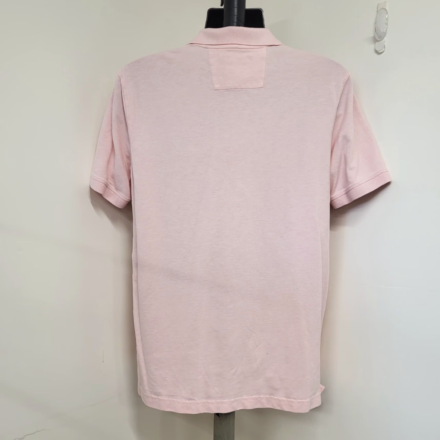 Banana Republic Banana Republic Pique Polo Shirt Mens L Pink Standard Fit Organic Cotton Shirt Polo shirt Size US L / EU 52-54 / 3 - 5 Thumbnail