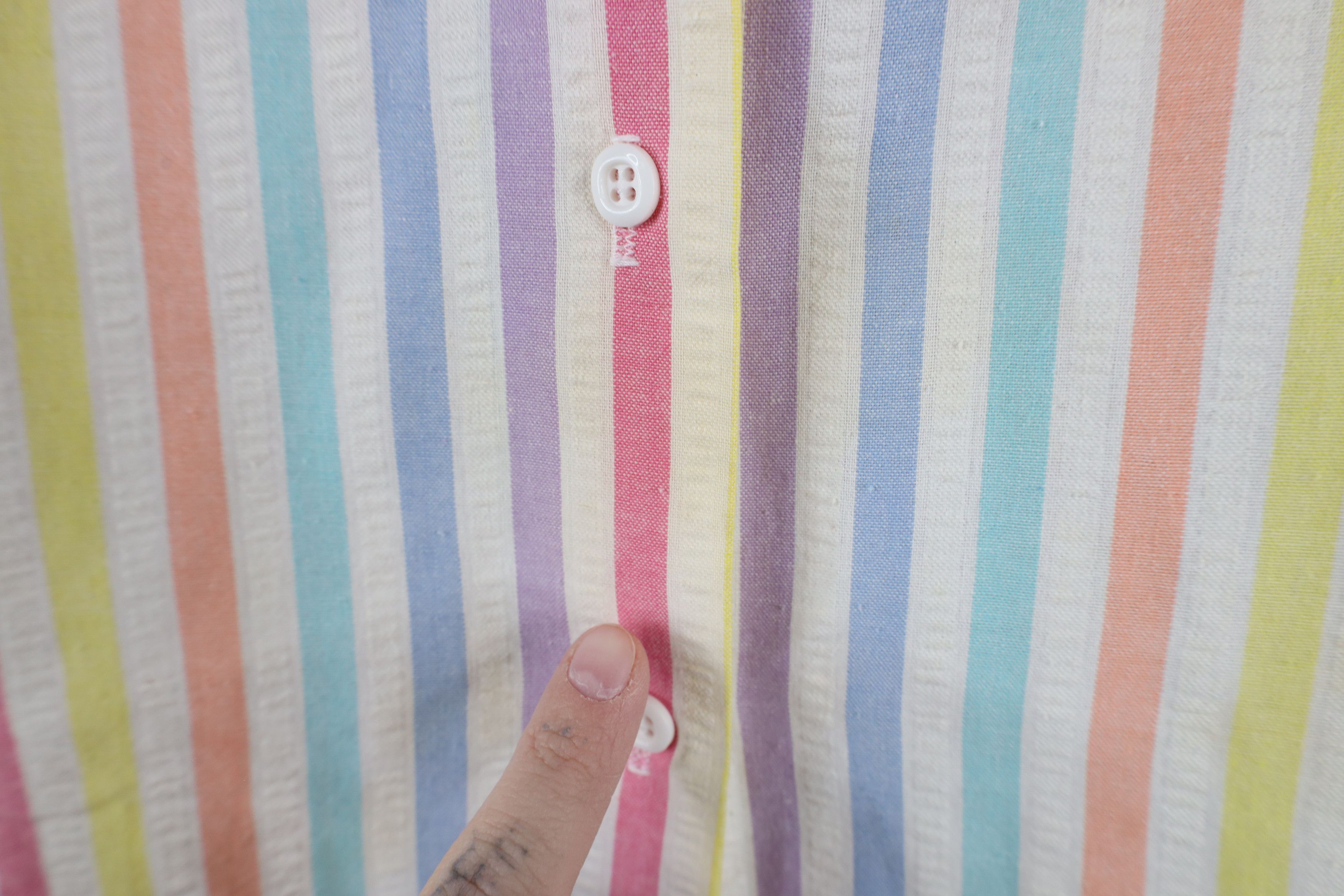 Vintage Vintage 70s Streetwear Rainbow Striped Button Shirt USA Size XXL / US 16-18 / IT 52-54 - 5 Thumbnail