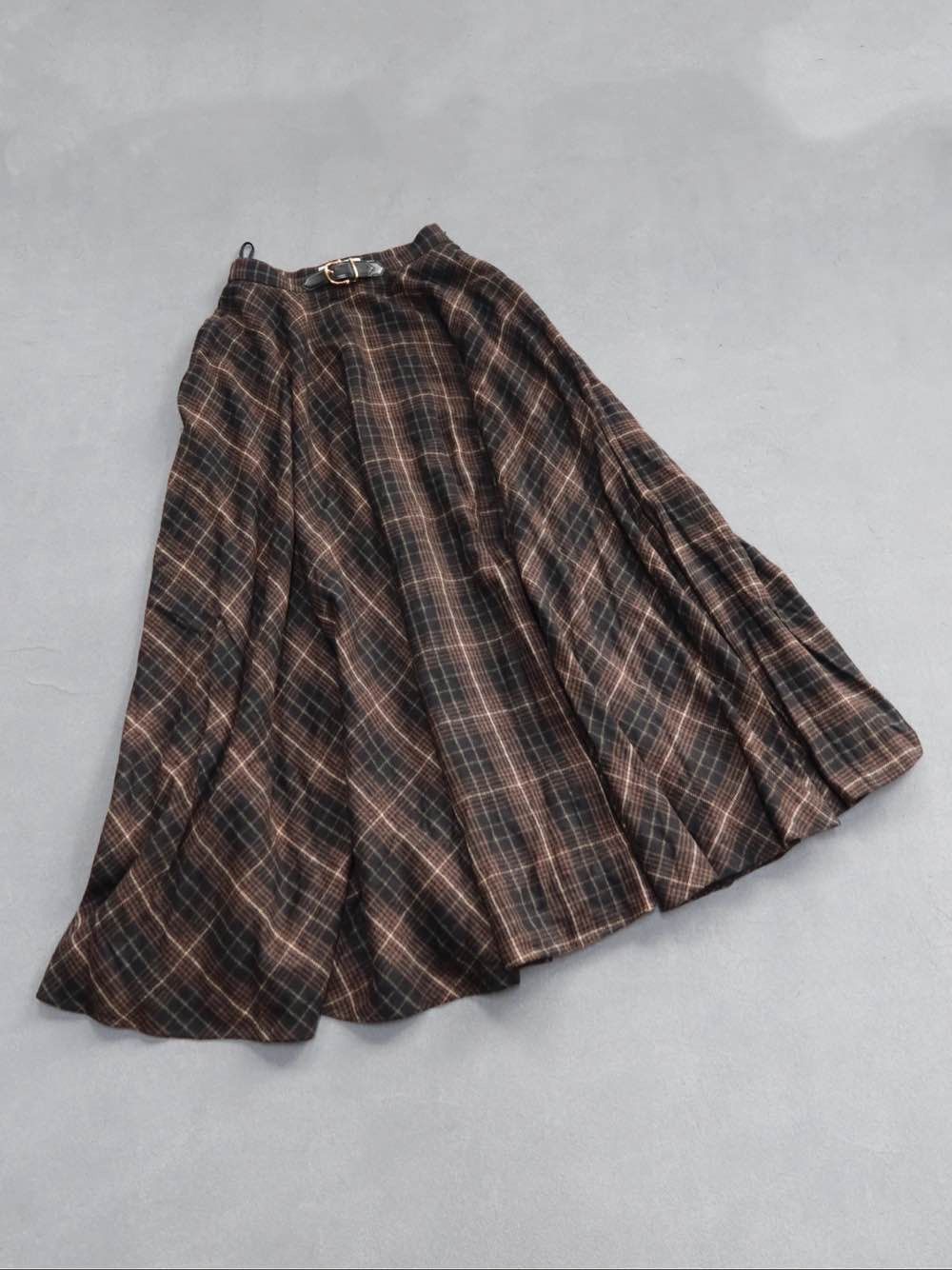 Celine CELINE Plaid Pleated Midi Skirt 34 Size 25" / US 0 / IT 36 - 1 Thumbnail