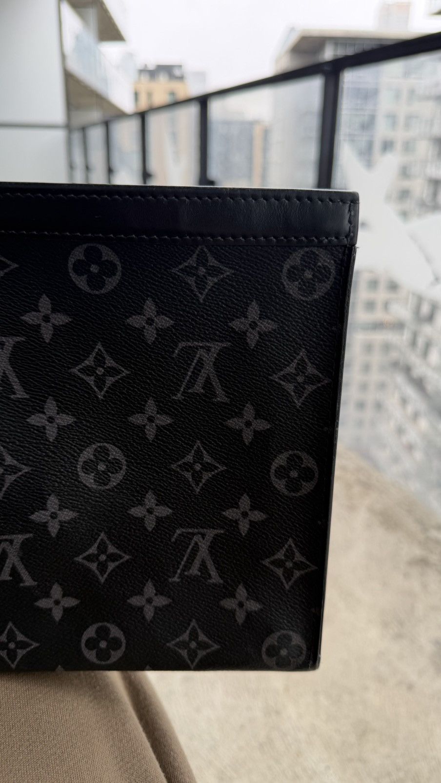Louis Vuitton Louis Vuitton Voyage Pochette Size ONE SIZE - 17 Thumbnail