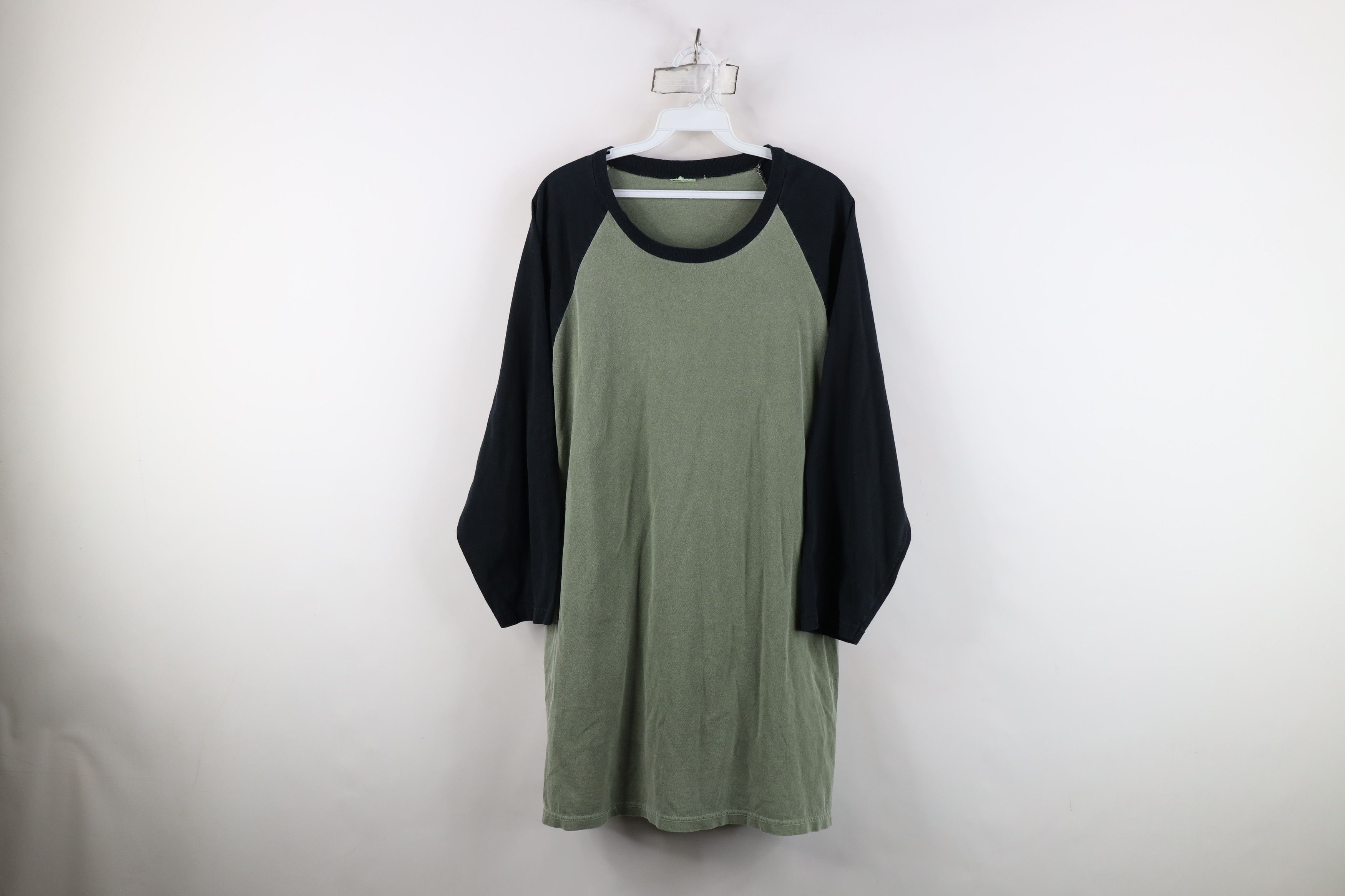 Vintage Vintage 90s Y2K Streetwear 3/4 Sleeve Raglan T-Shirt Green Size US XXL / EU 58 / 5 - 1 Thumbnail