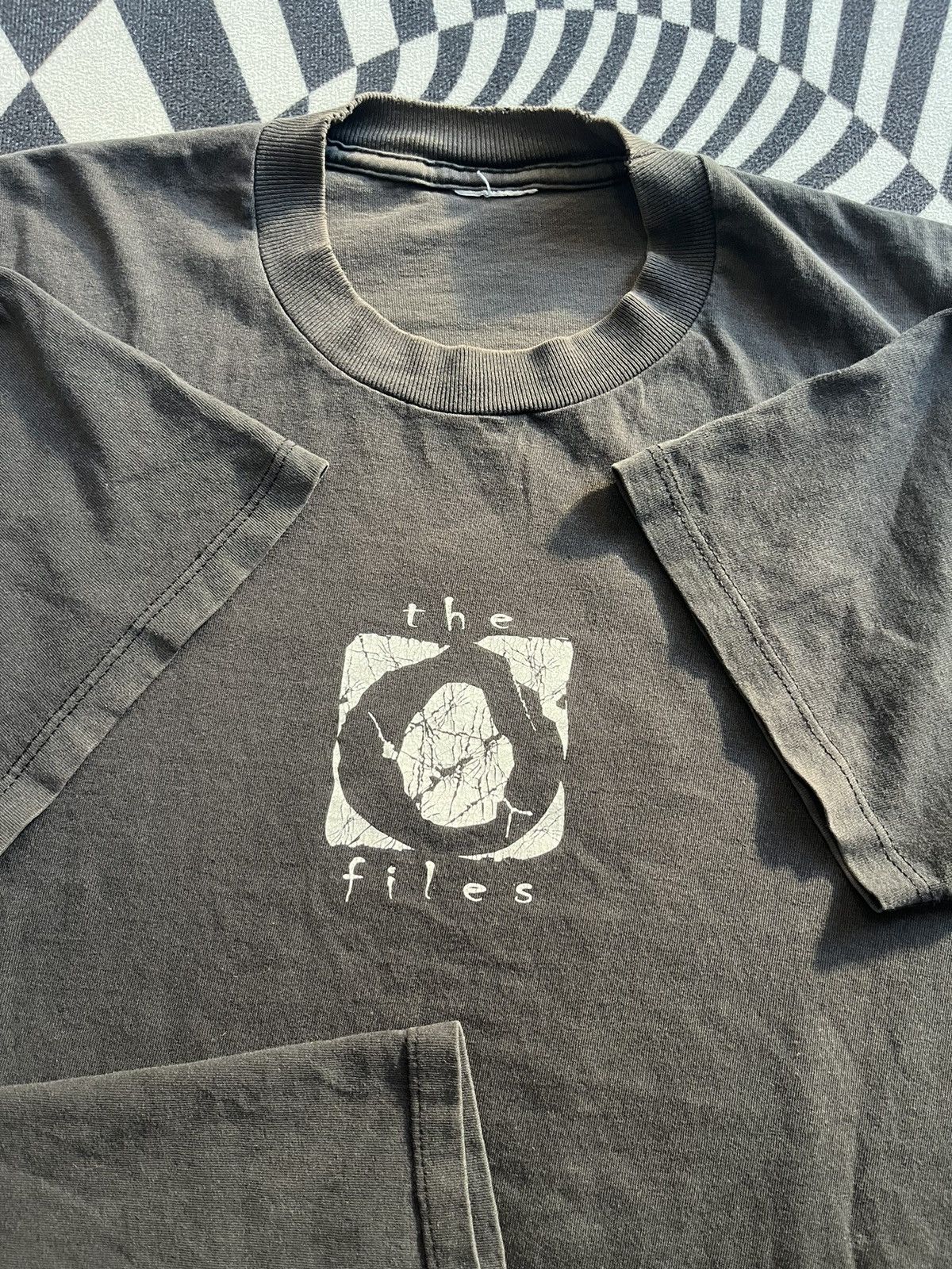Arts & Science Vintage Oakley parody The X Files 90’s Tshirt Size US XL / EU 56 / 4 - 7 Thumbnail