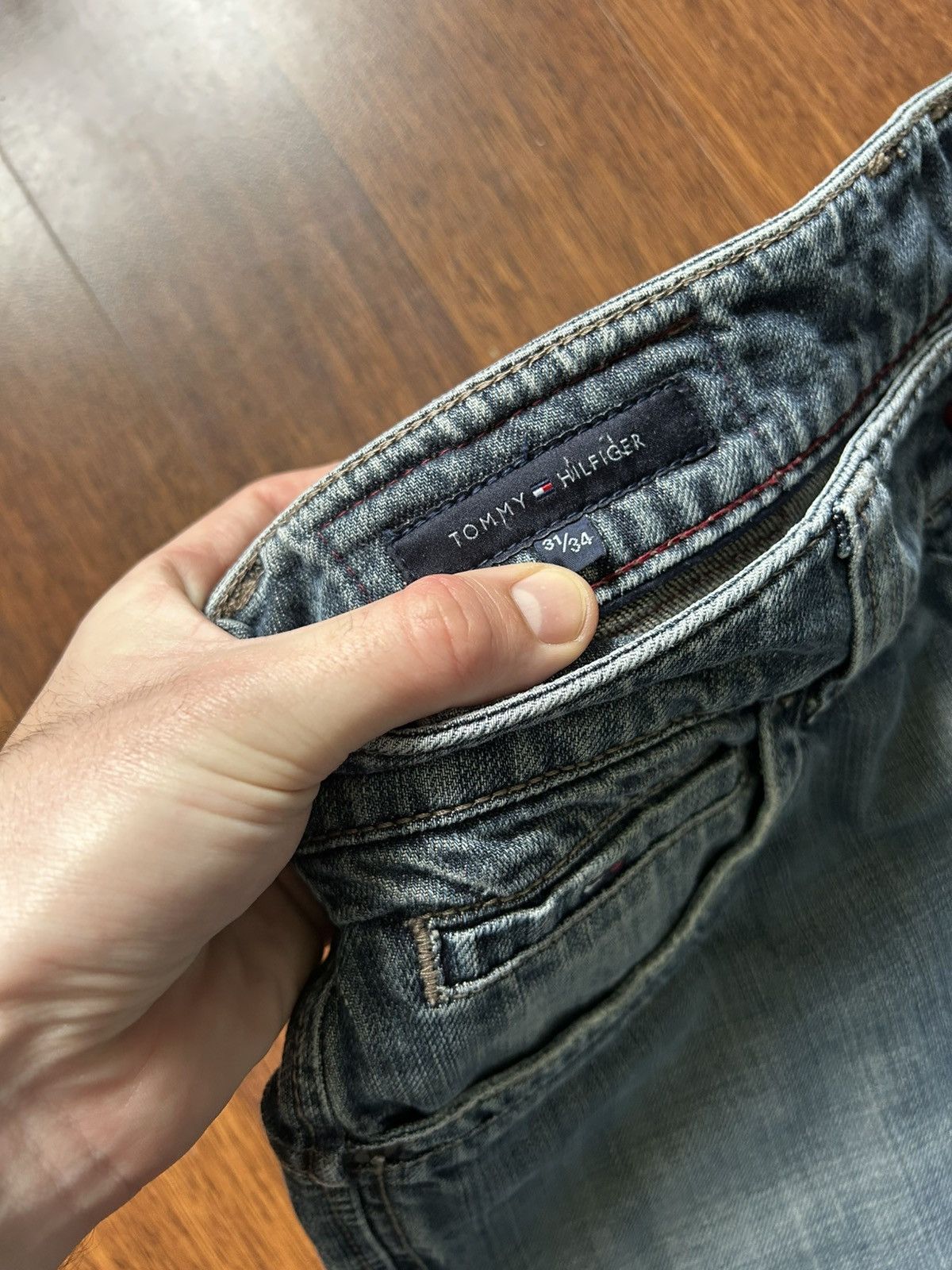 Tommy Hilfiger Vintage Tommy Hilfiger Faded Jeans Y2K 90s Distressed Sz 31 Size US 31 - 7 Thumbnail