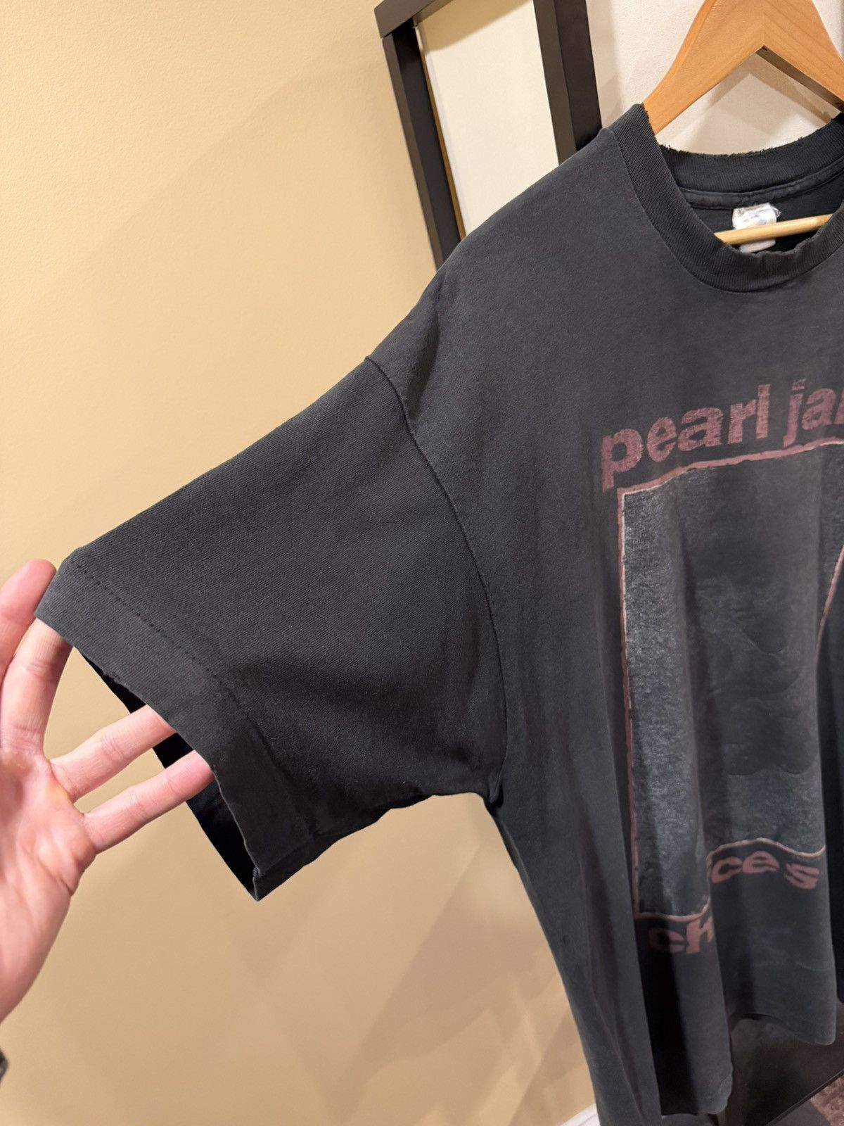Vintage Vintage Pearl Jam Choices Crayons 1992 Faded Band Tour Tee Size US XL / EU 56 / 4 - 3 Thumbnail