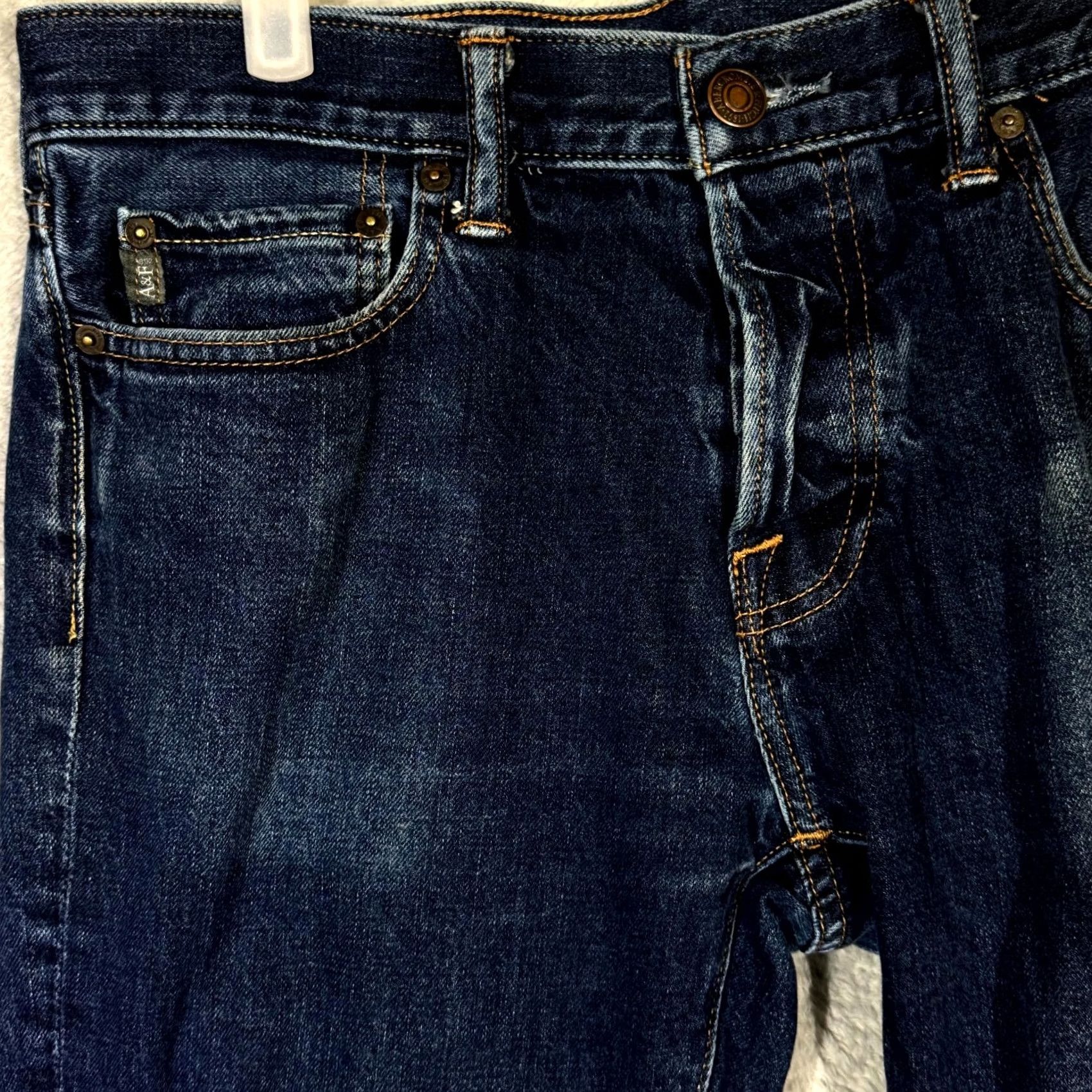 Abercrombie & Fitch Abercrombie & Fitch Jeans Men’s 33x32 Blue Denim Mid-Rise Straight Leg Regular Fit Clothing Shirt? Size US 33 - 3 Thumbnail