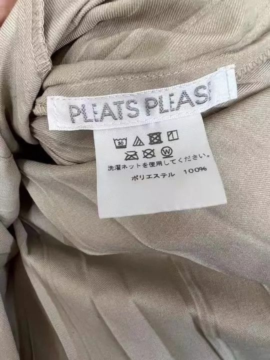 Issey Miyake Issey Miyake size:4 Beige pleated windbreaker Size M / US 6-8 / IT 42-44 - 3 Thumbnail