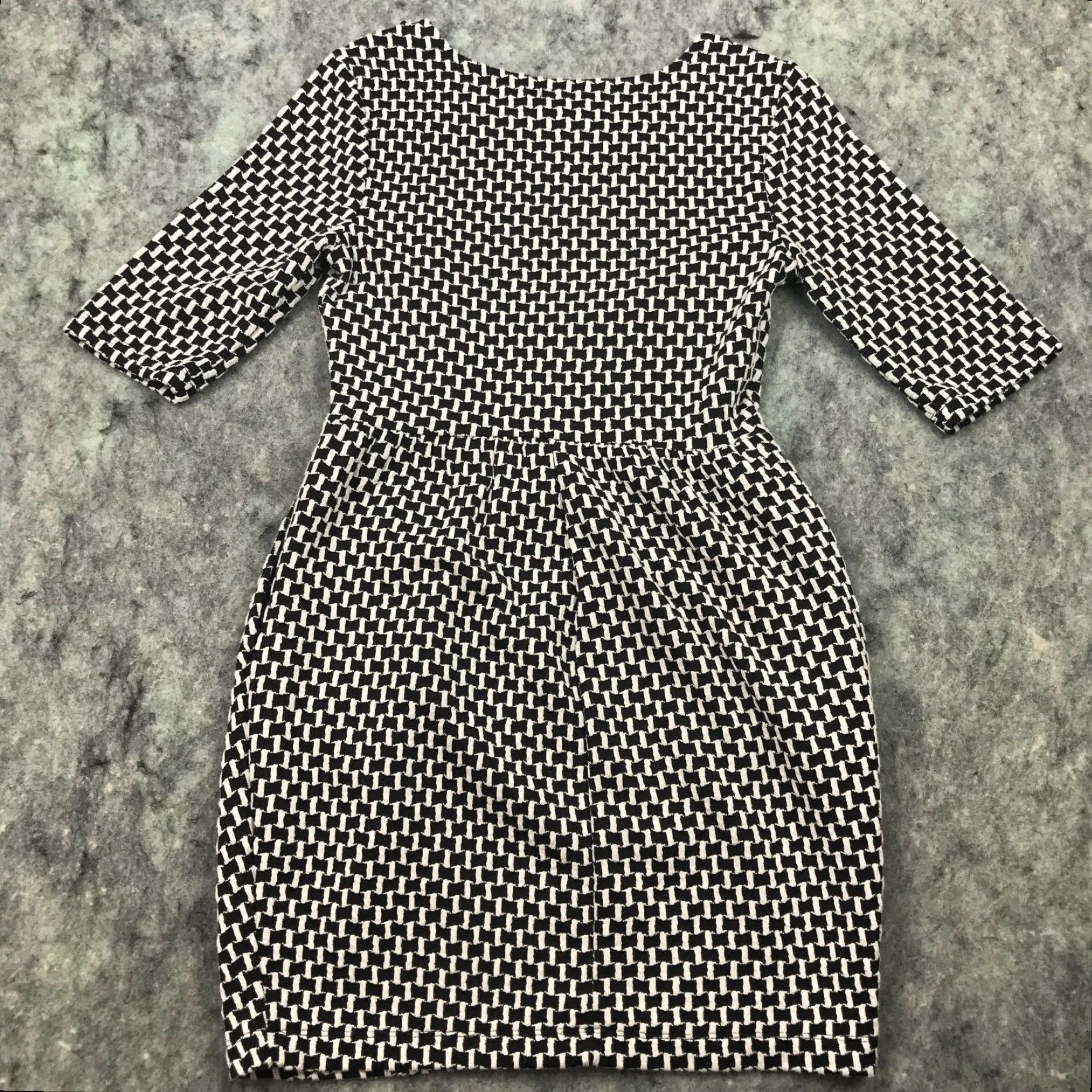 Venus Venus Dress Womens Geometric Pockets Half Sleeve Knee Length Black White XS S M L Size S / US 4 / IT 40 - 4 Thumbnail