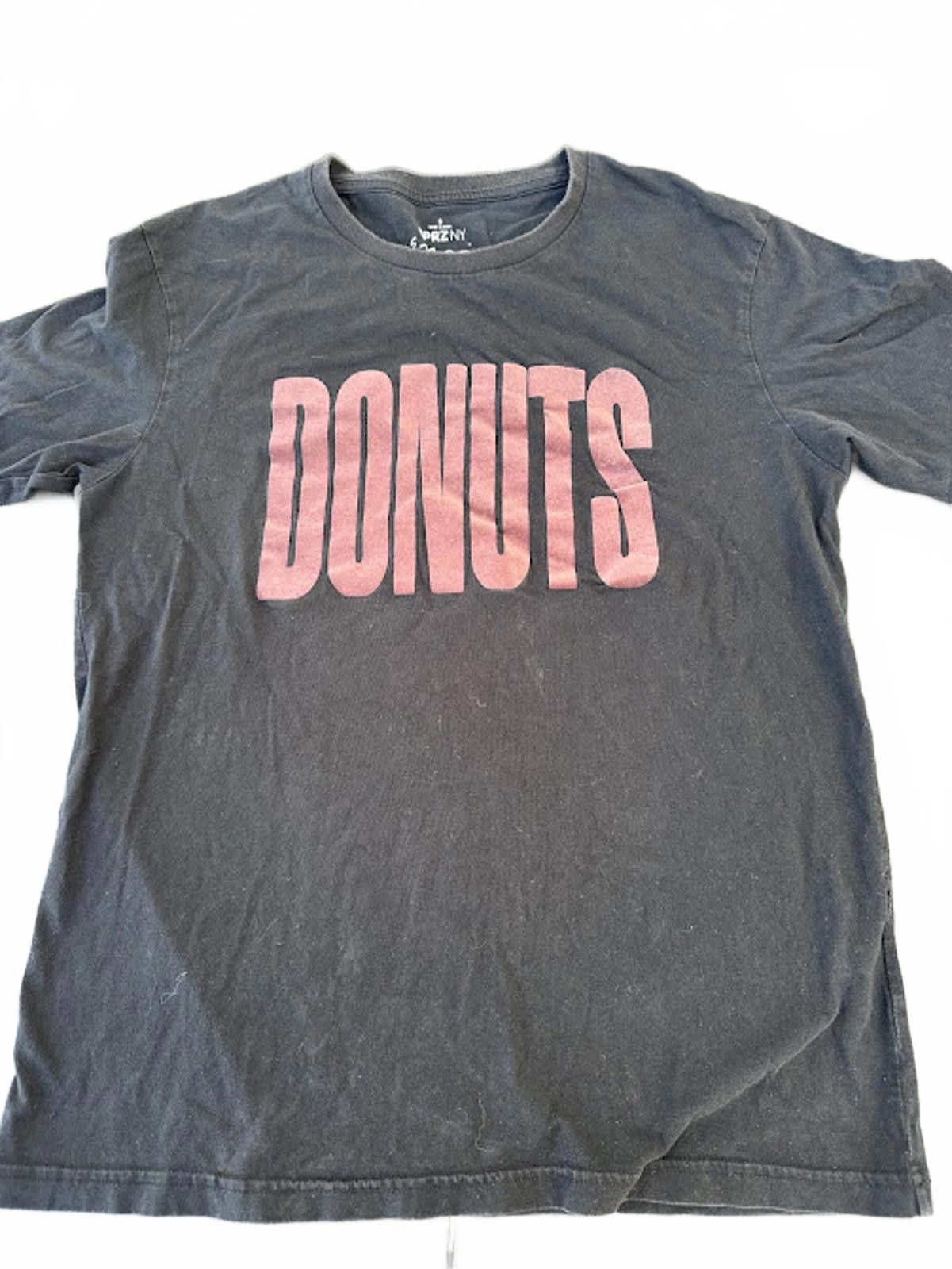 Uniqlo Uniqlo SPRZ NY MoMA “DONUTS” Graphic Tee S Size US S / EU 44-46 / 1 - 1 Thumbnail