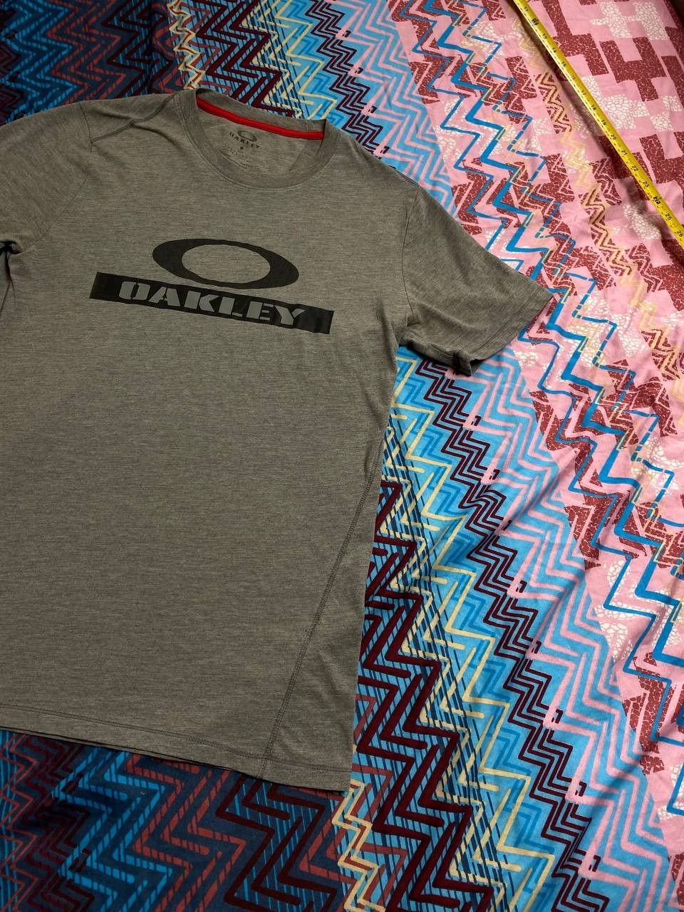 Oakley Streetwear T-Shirt Oakley big logo gray Y2K Vintage Size US S / EU 44-46 / 1 - 7 Thumbnail