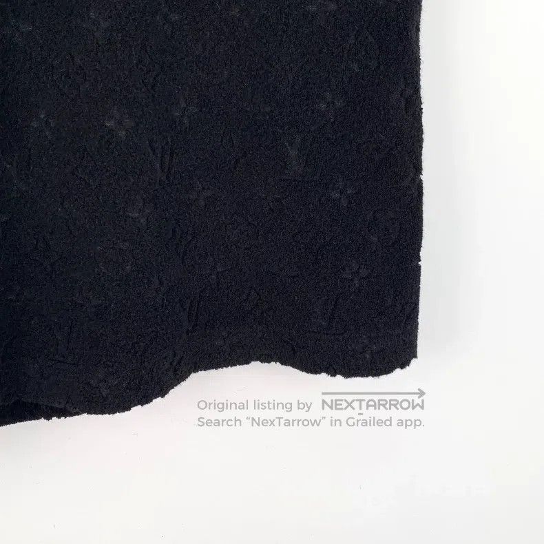 Louis Vuitton Louis Vuitton size xl 23 black logo dark embossed cotton dr Size US 28 / EU 44 - 4 Thumbnail
